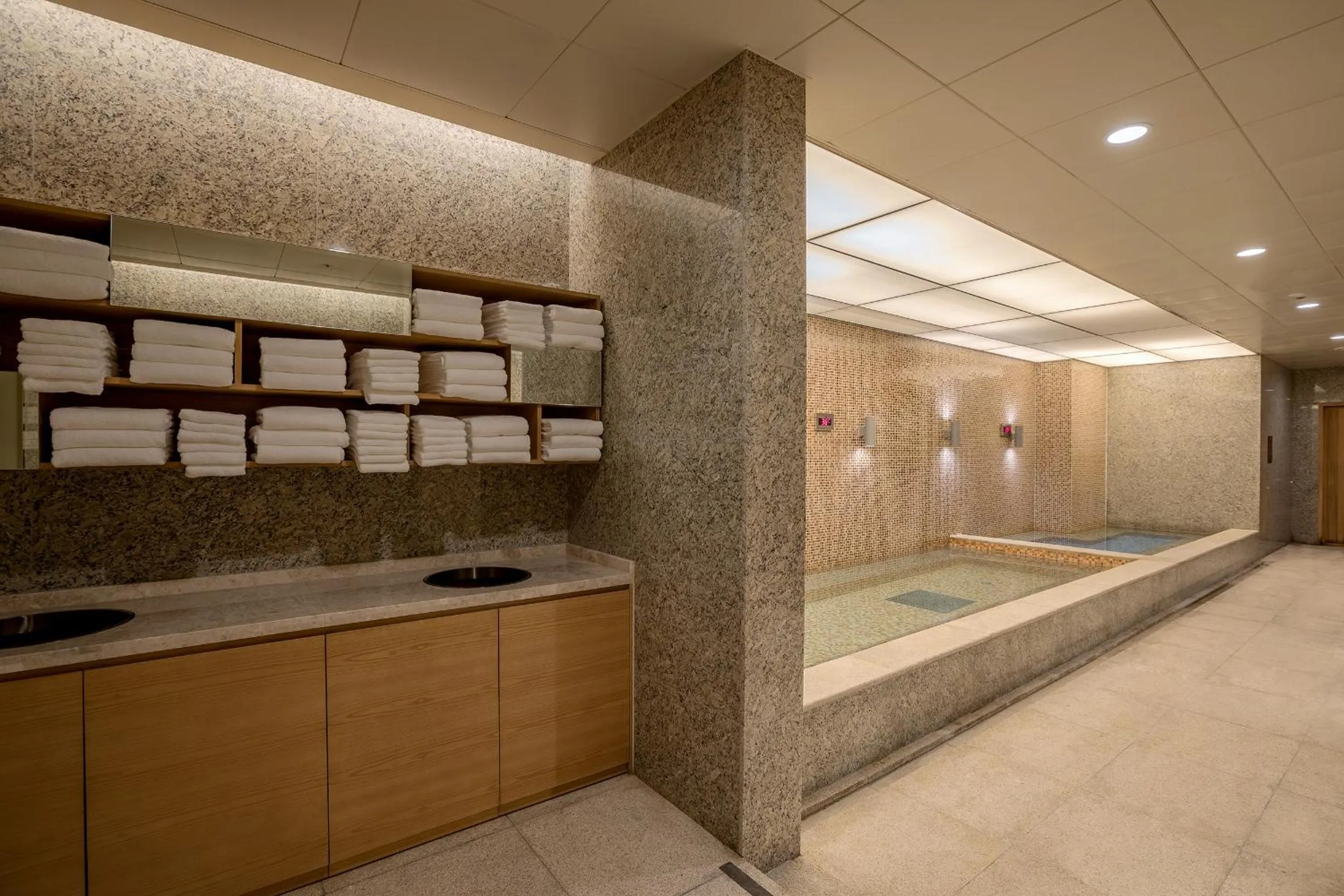 Sauna in LOTTE Hotel Yangon