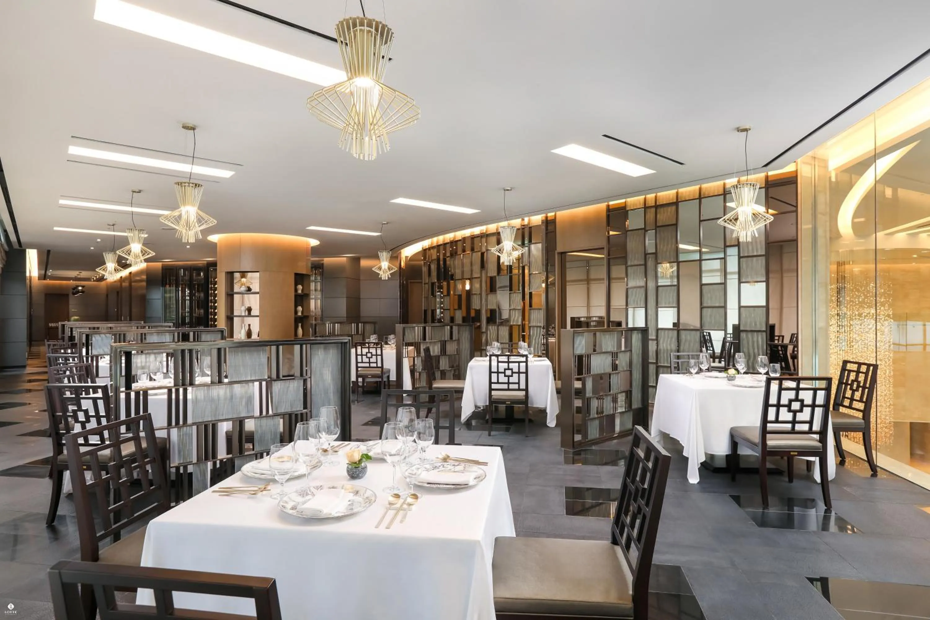 Restaurant/places to eat in LOTTE Hotel Yangon