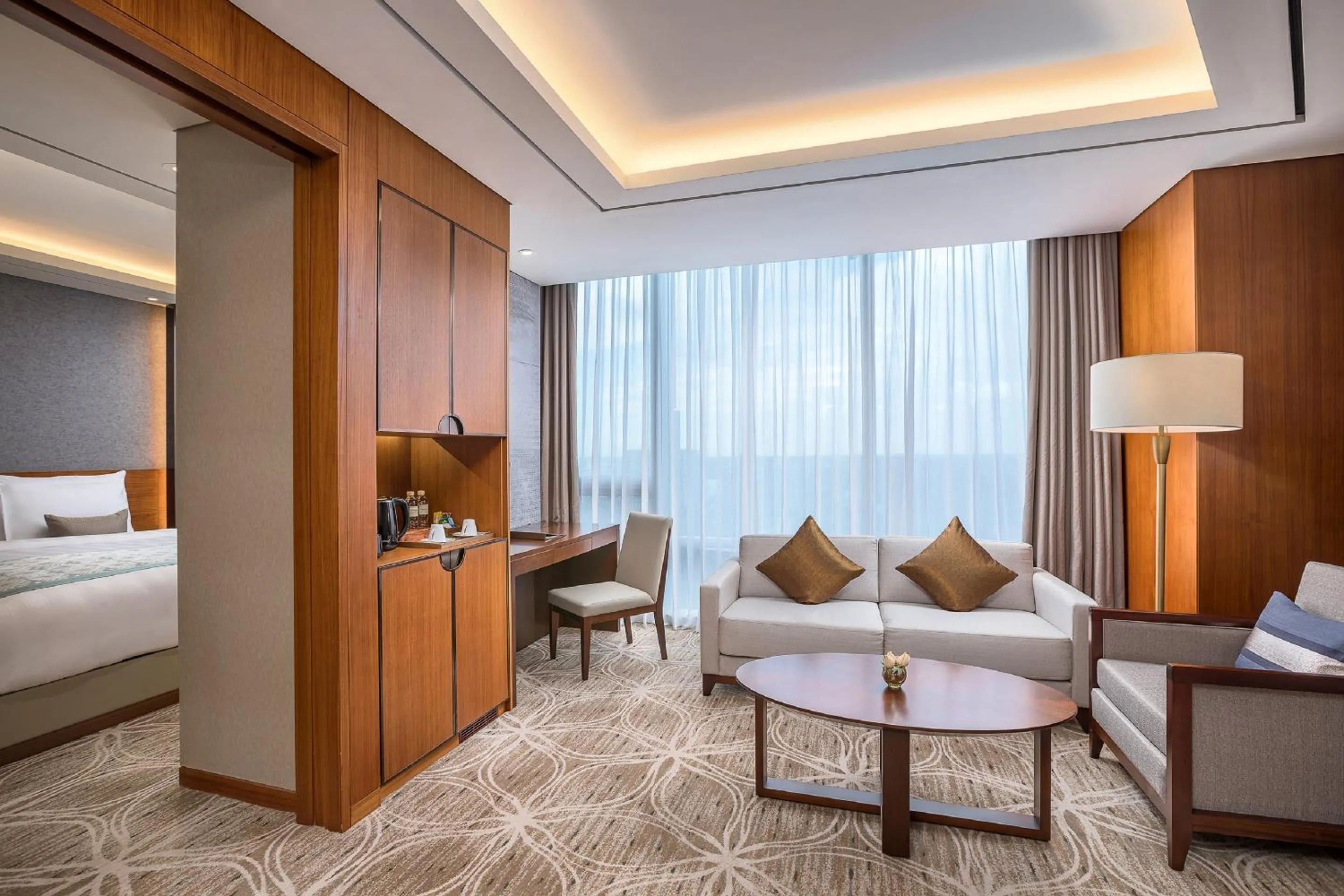 Living room, Bed in LOTTE Hotel Yangon