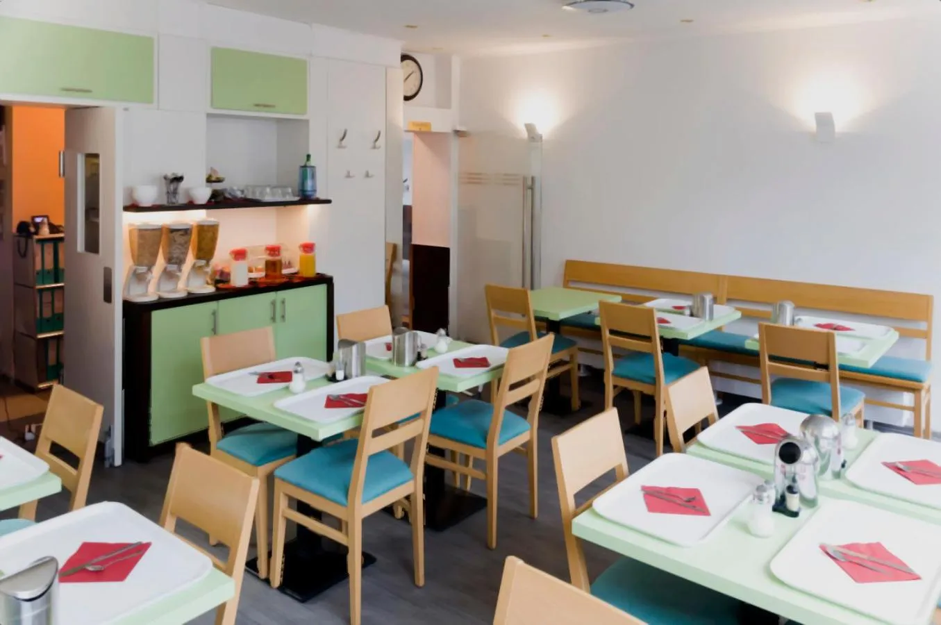 Buffet breakfast in Hotel Royal