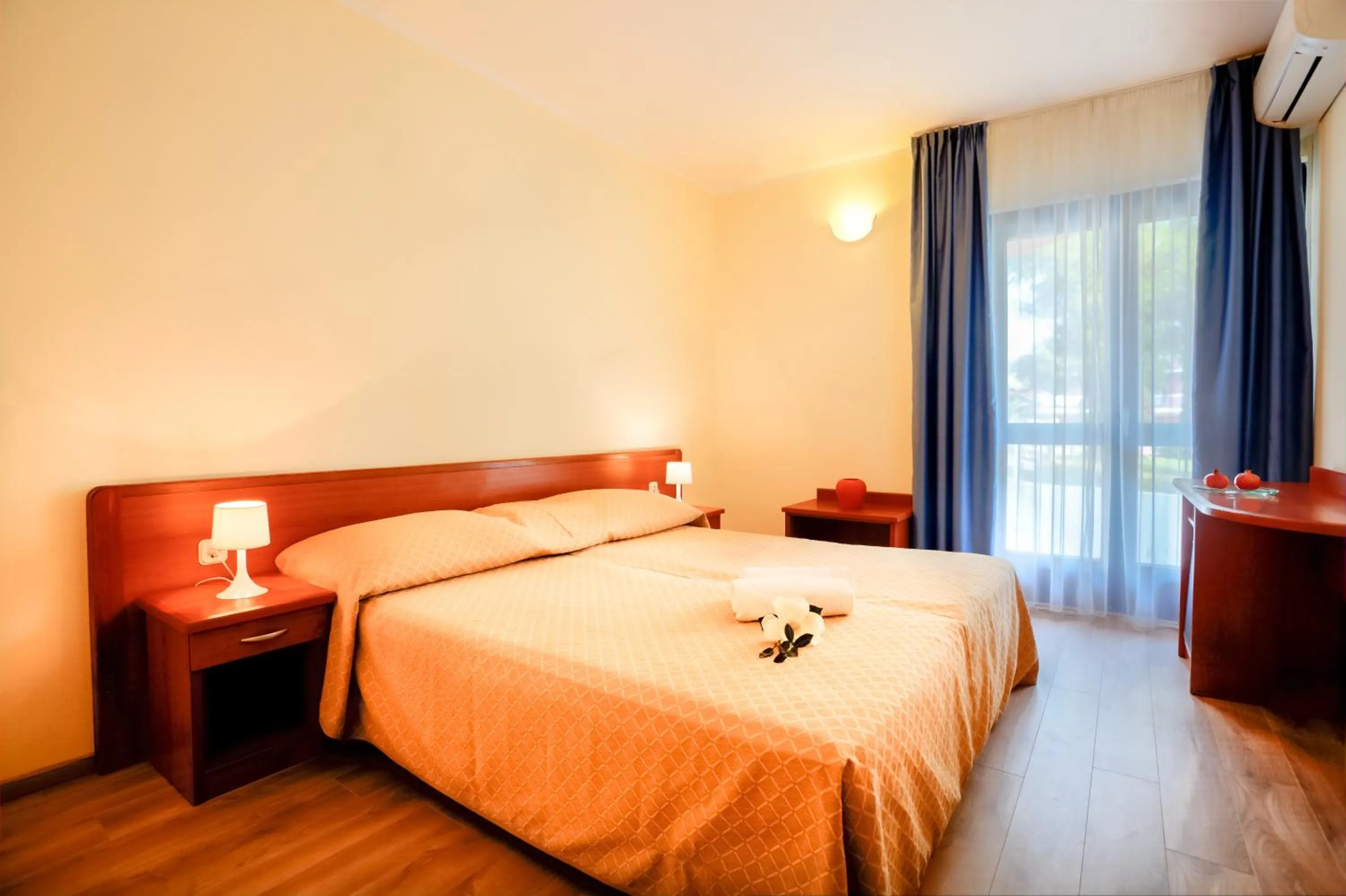 Photo of the whole room, Bed in Centinera Resort