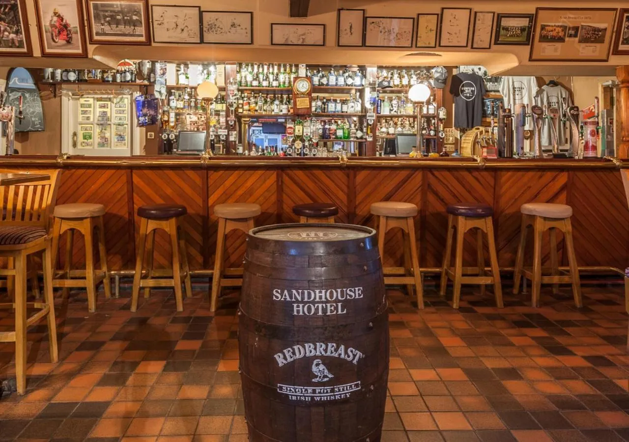 Lounge or bar in Sandhouse Hotel