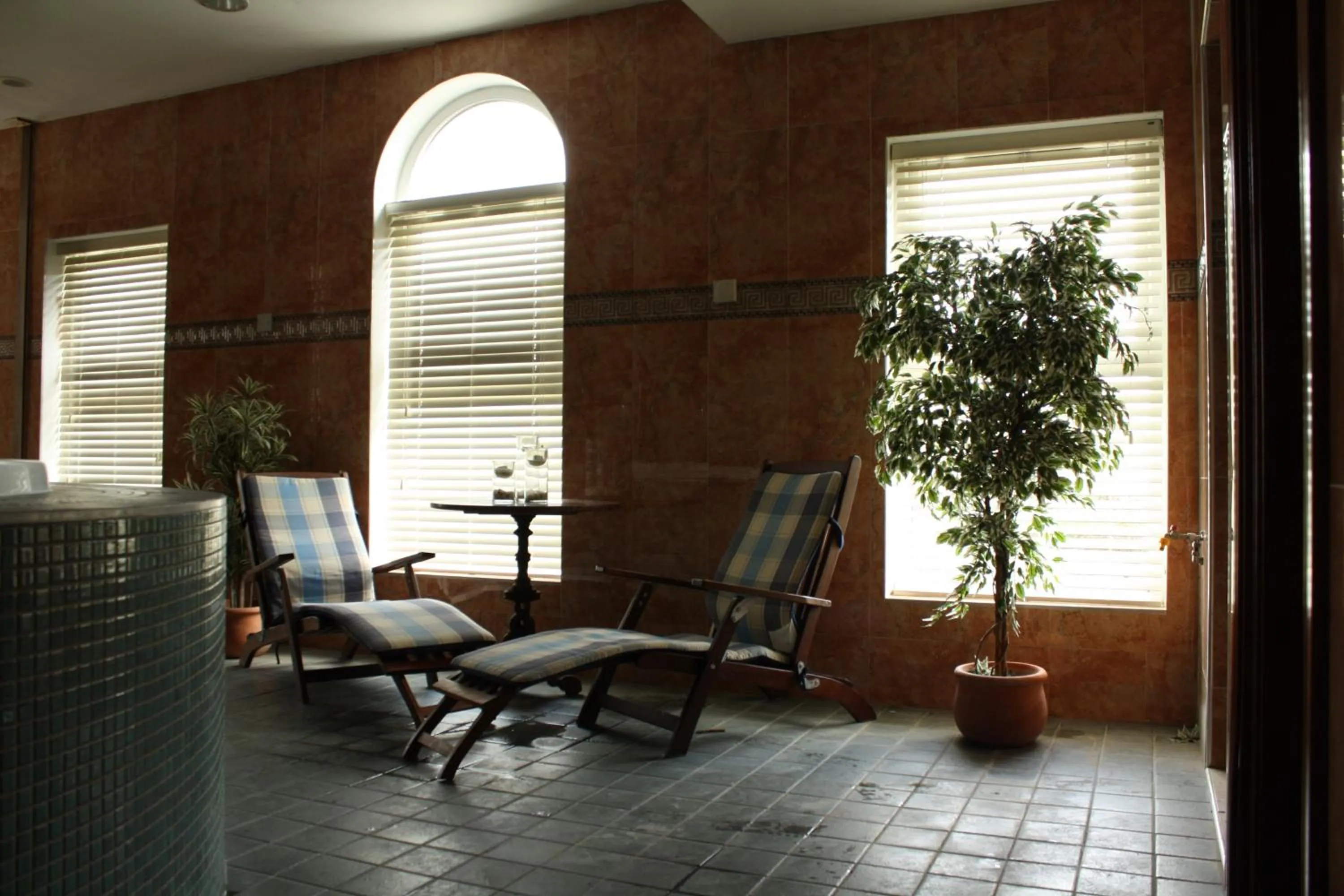 Day in Sandhouse Hotel