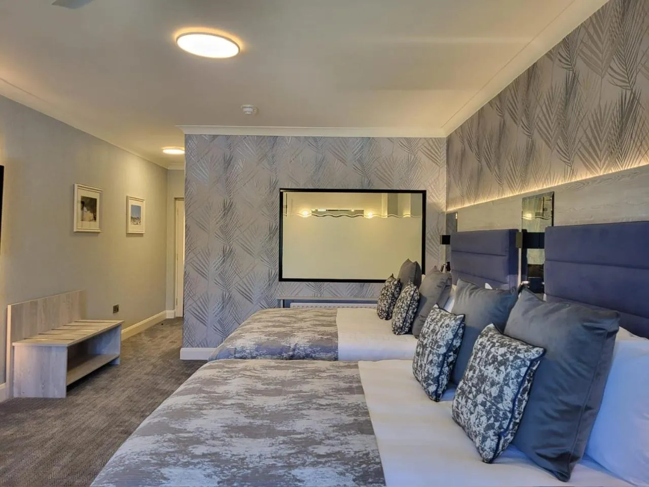 Bed in Mill Park Hotel