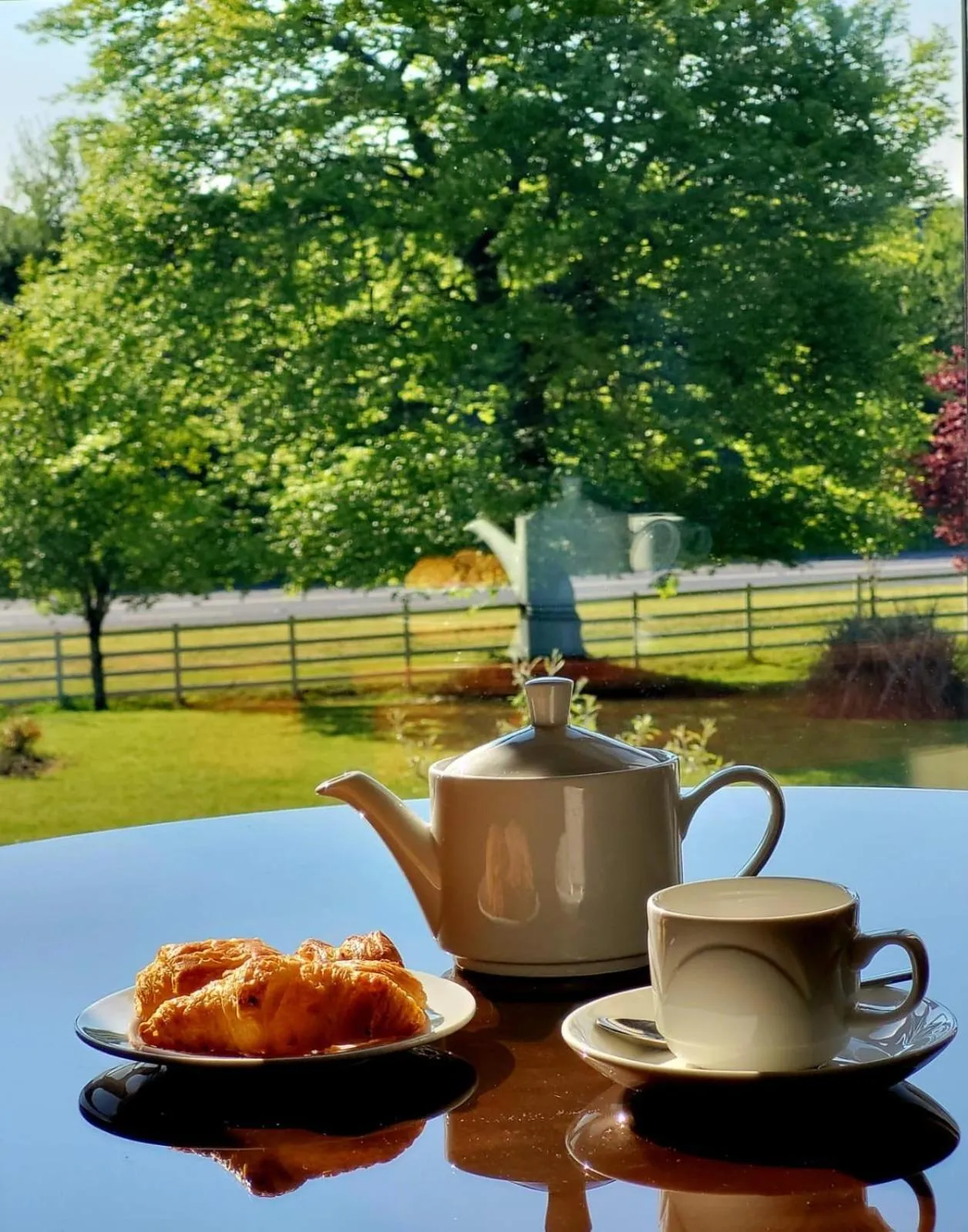 Food and drinks in Mill Park Hotel