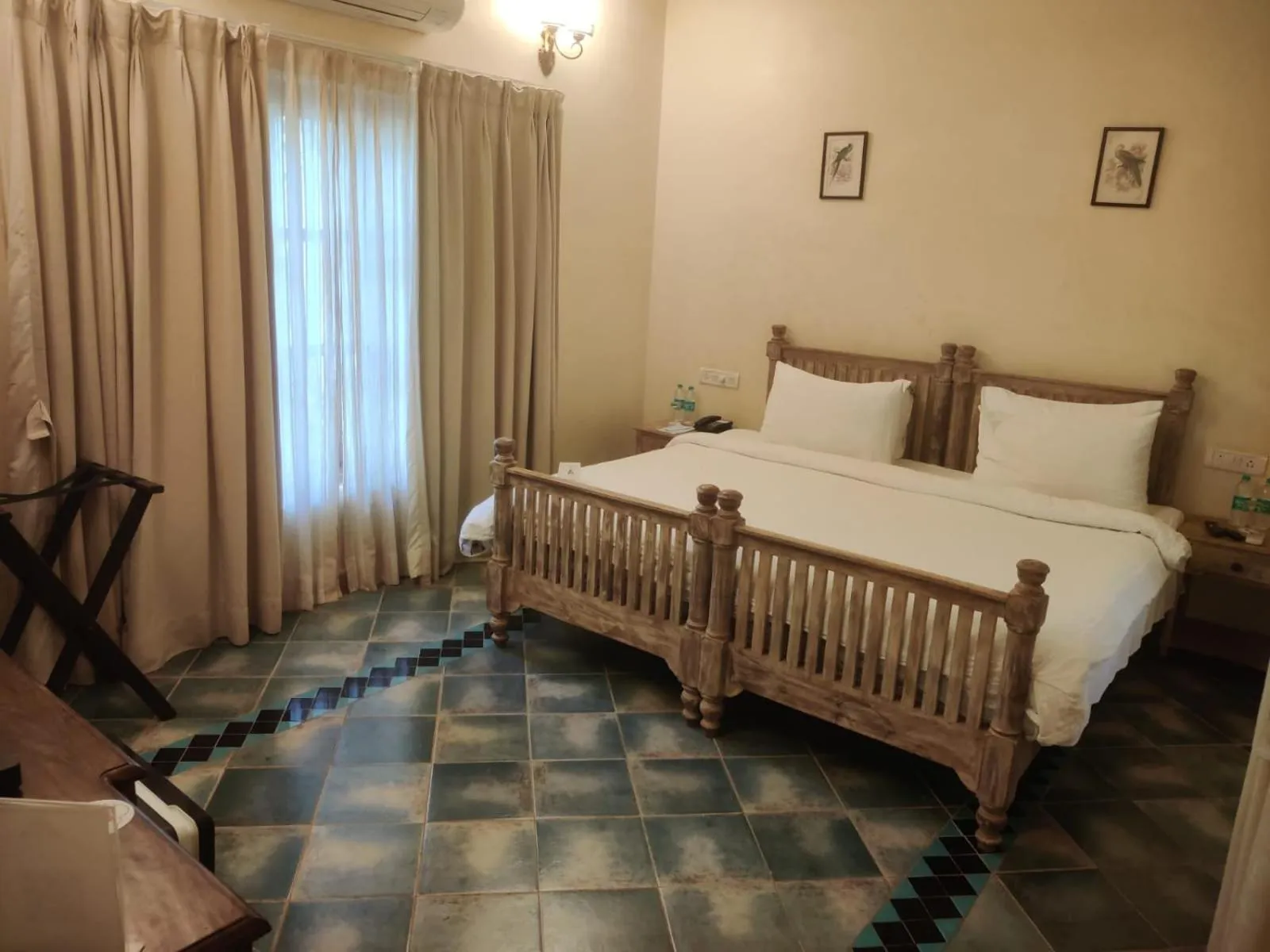 Photo of the whole room, Bed in Amritara Aura Resort & Spa