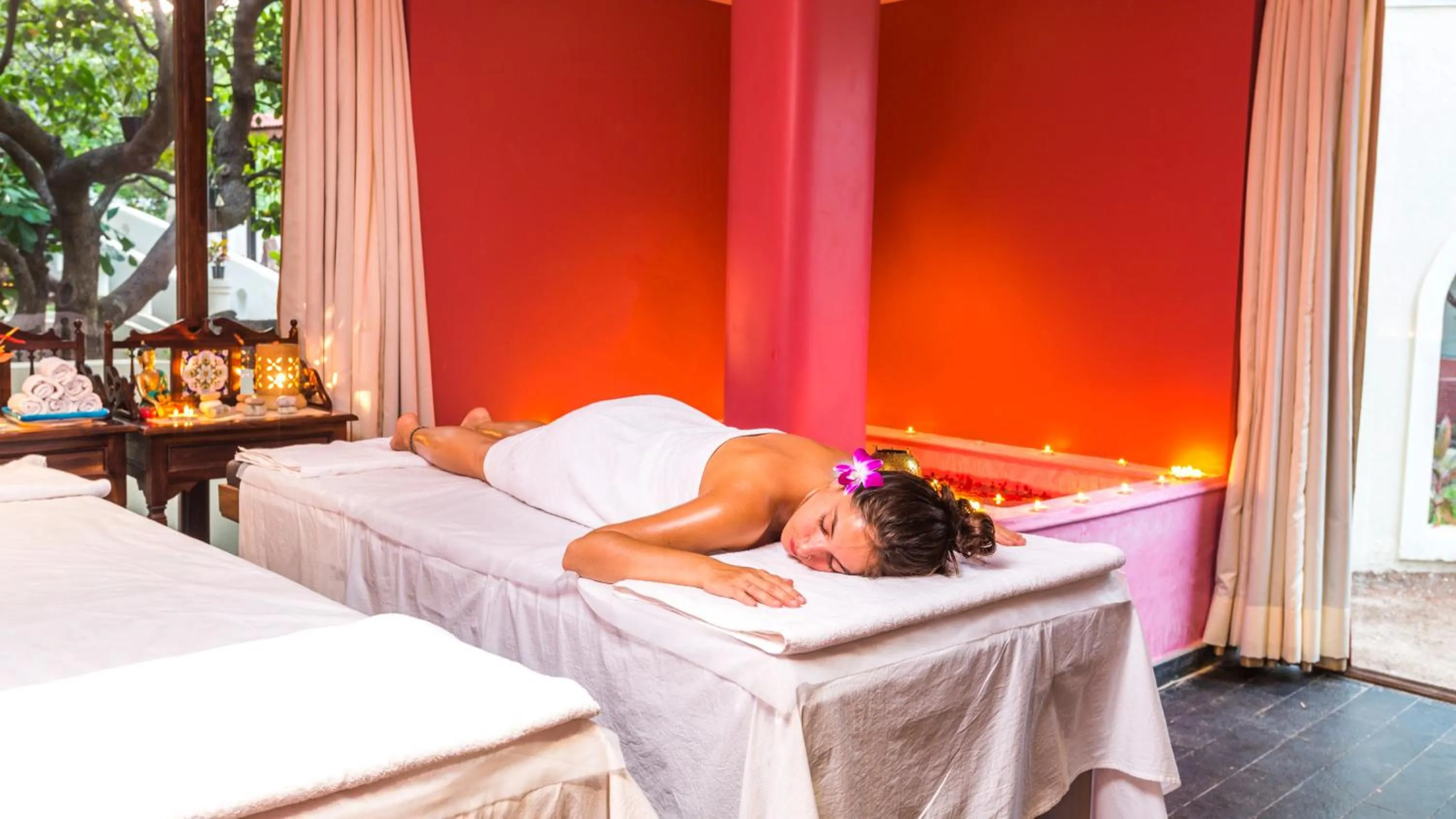 Massage, Bed in Amritara Aura Resort & Spa