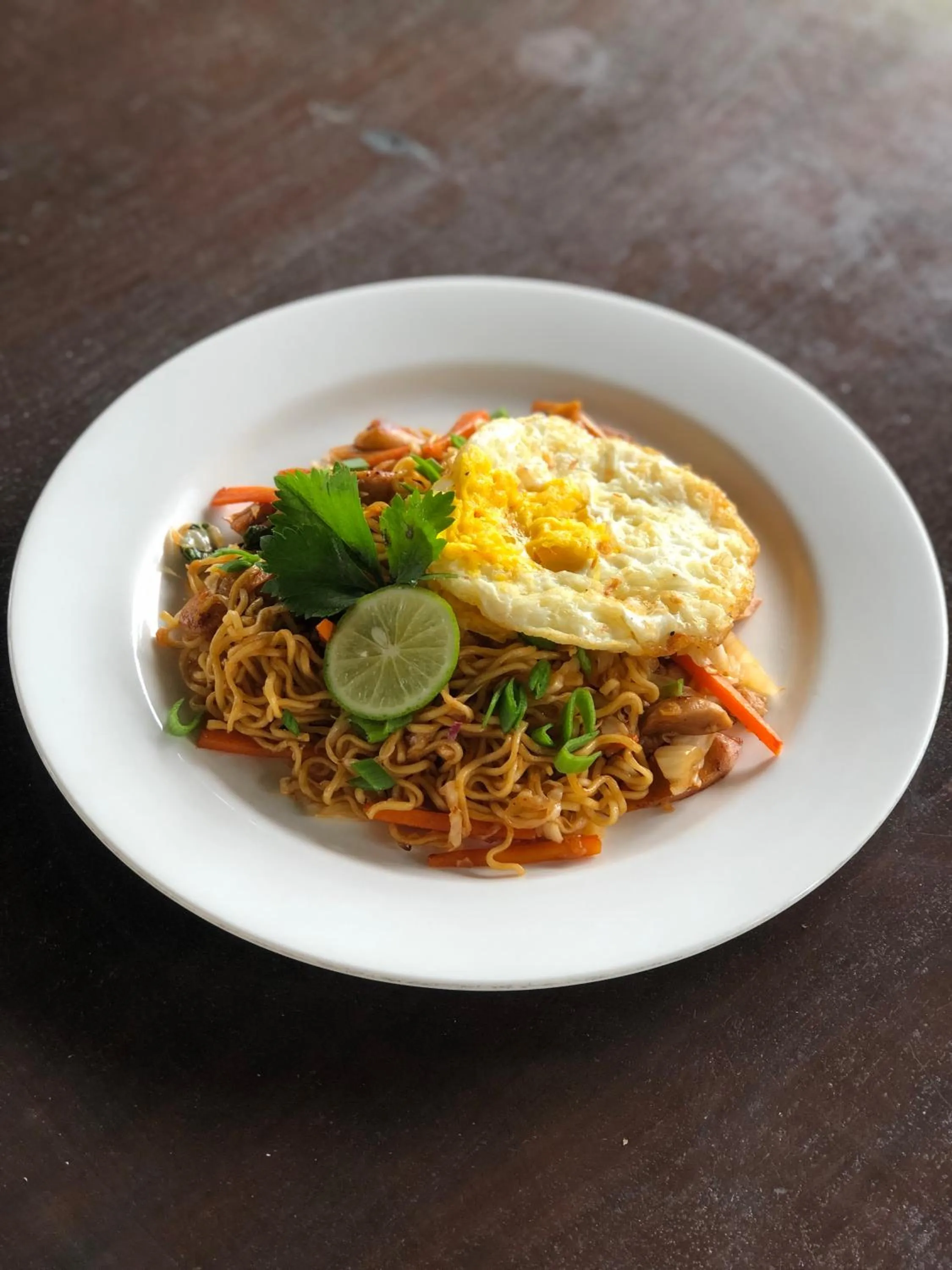 Restaurant/places to eat in Doni House & Villas