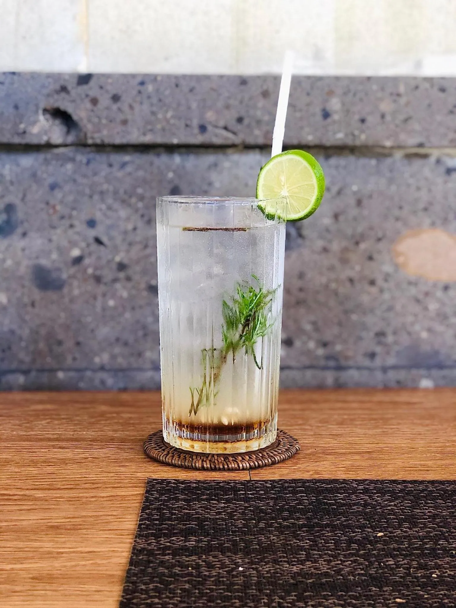 Restaurant/places to eat in Doni House & Villas