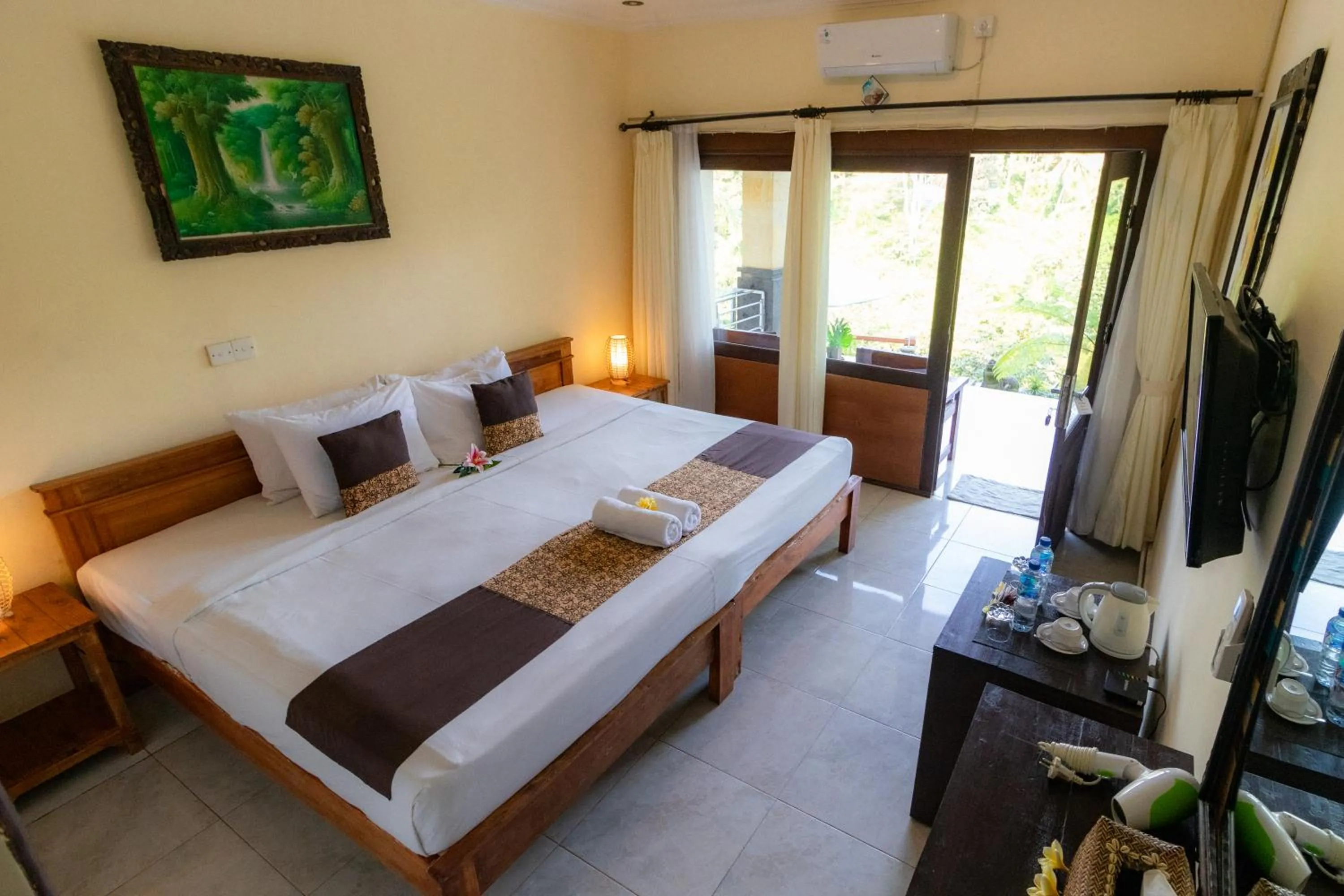 Double or Twin Room with Pool View in Doni House & Villas