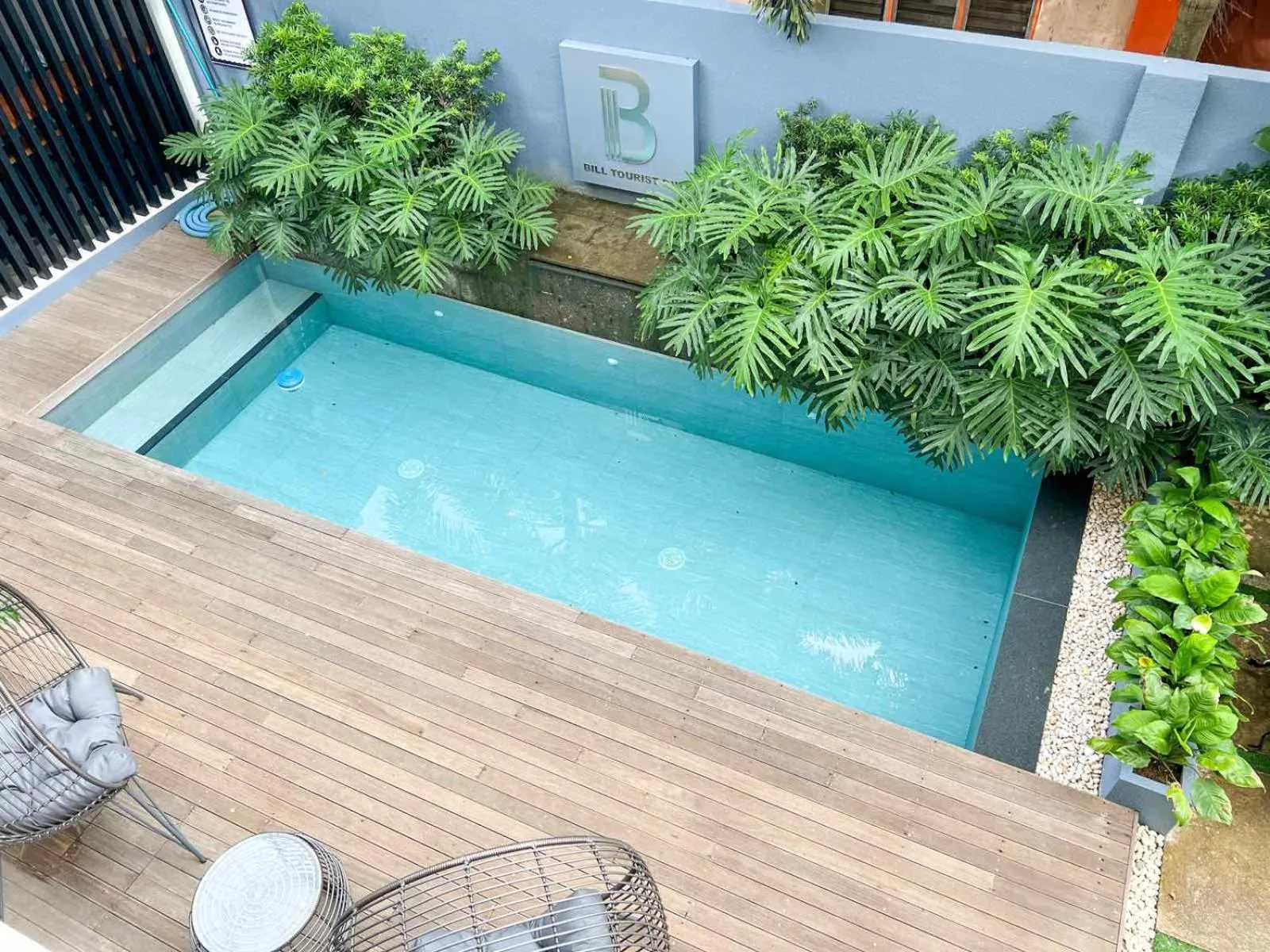 Pool view in Bill Tourist Inn