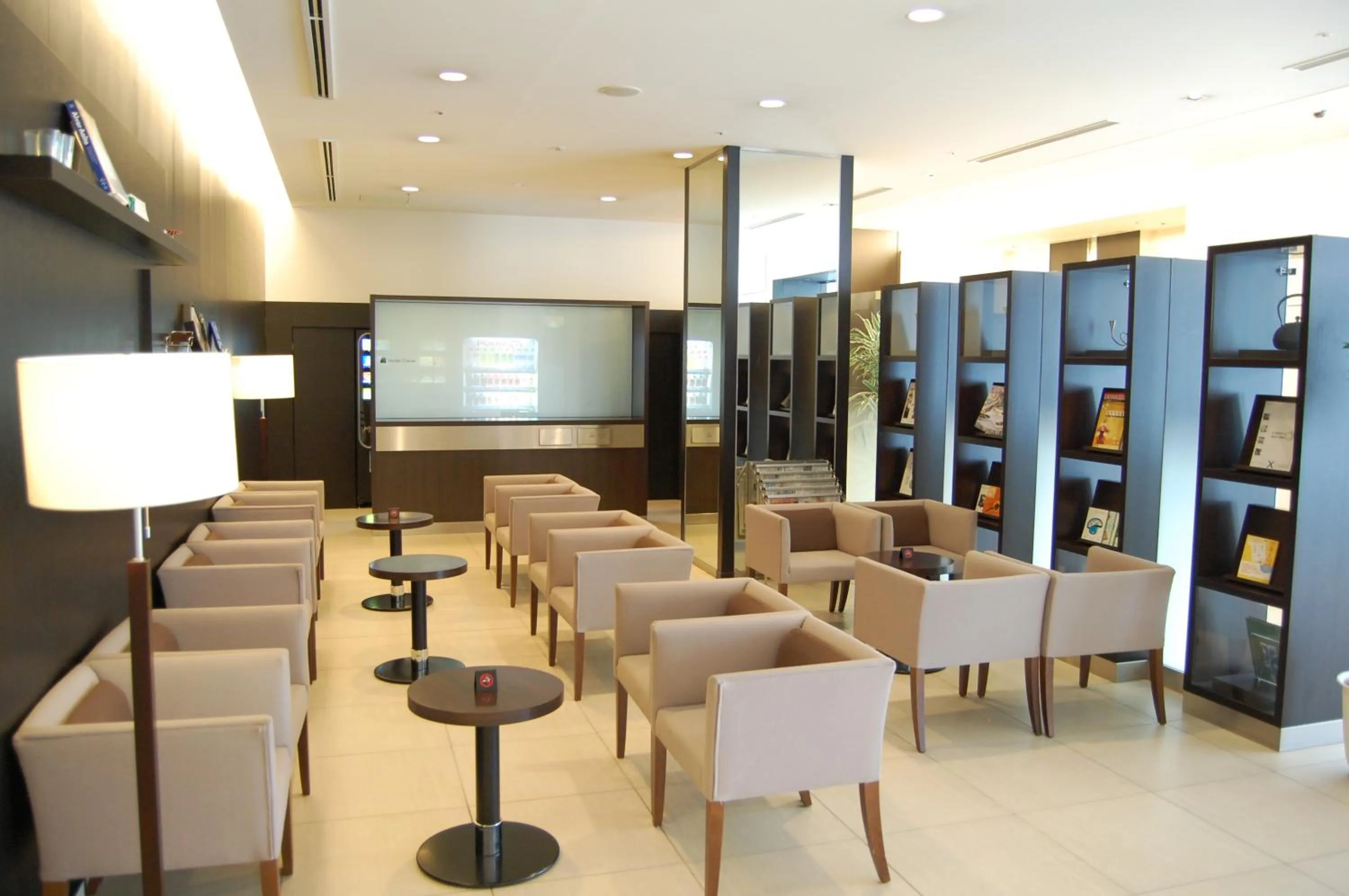 Area and facilities in Cross Wave Umeda