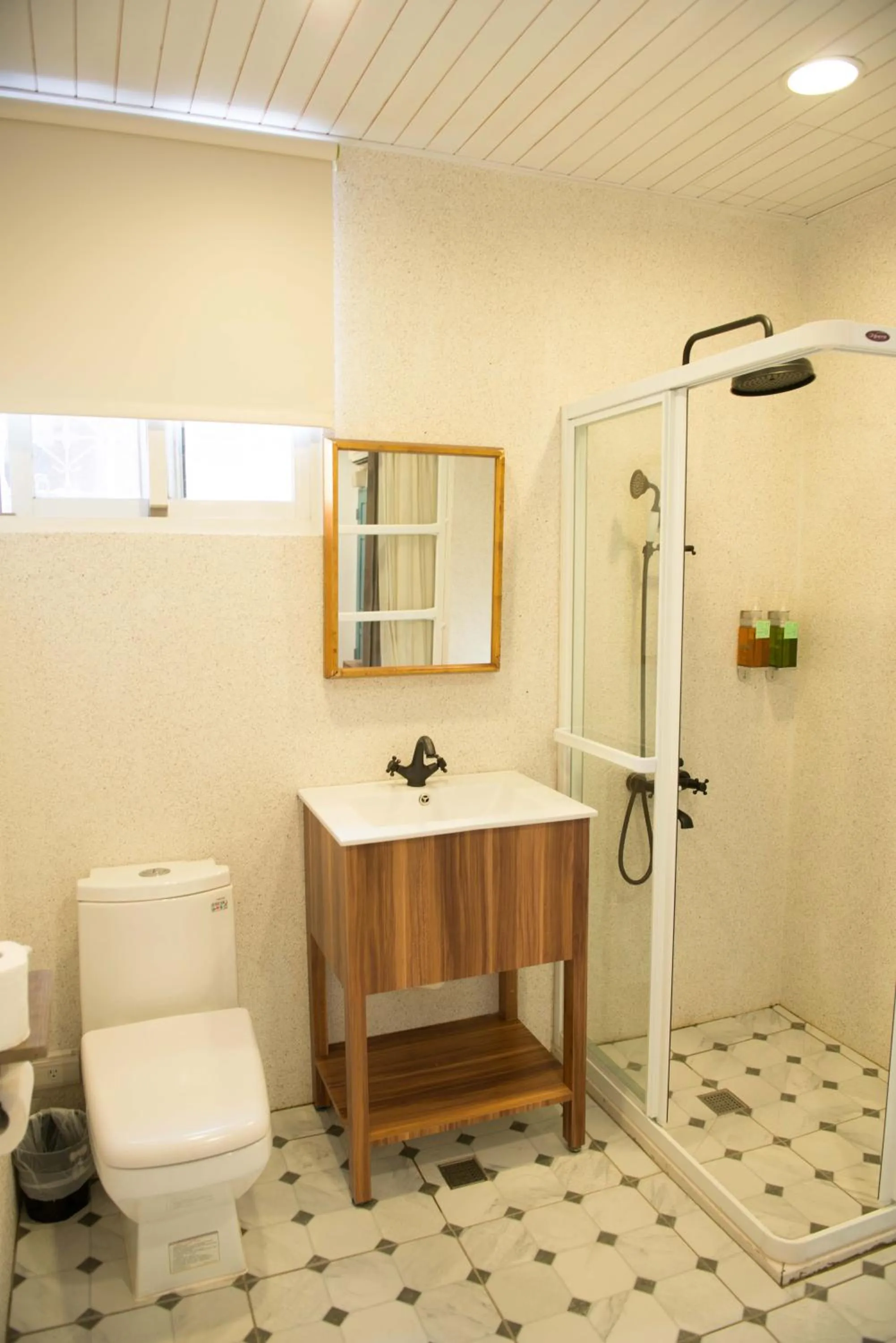 Bathroom in 窩好宅 Stay Nice Home