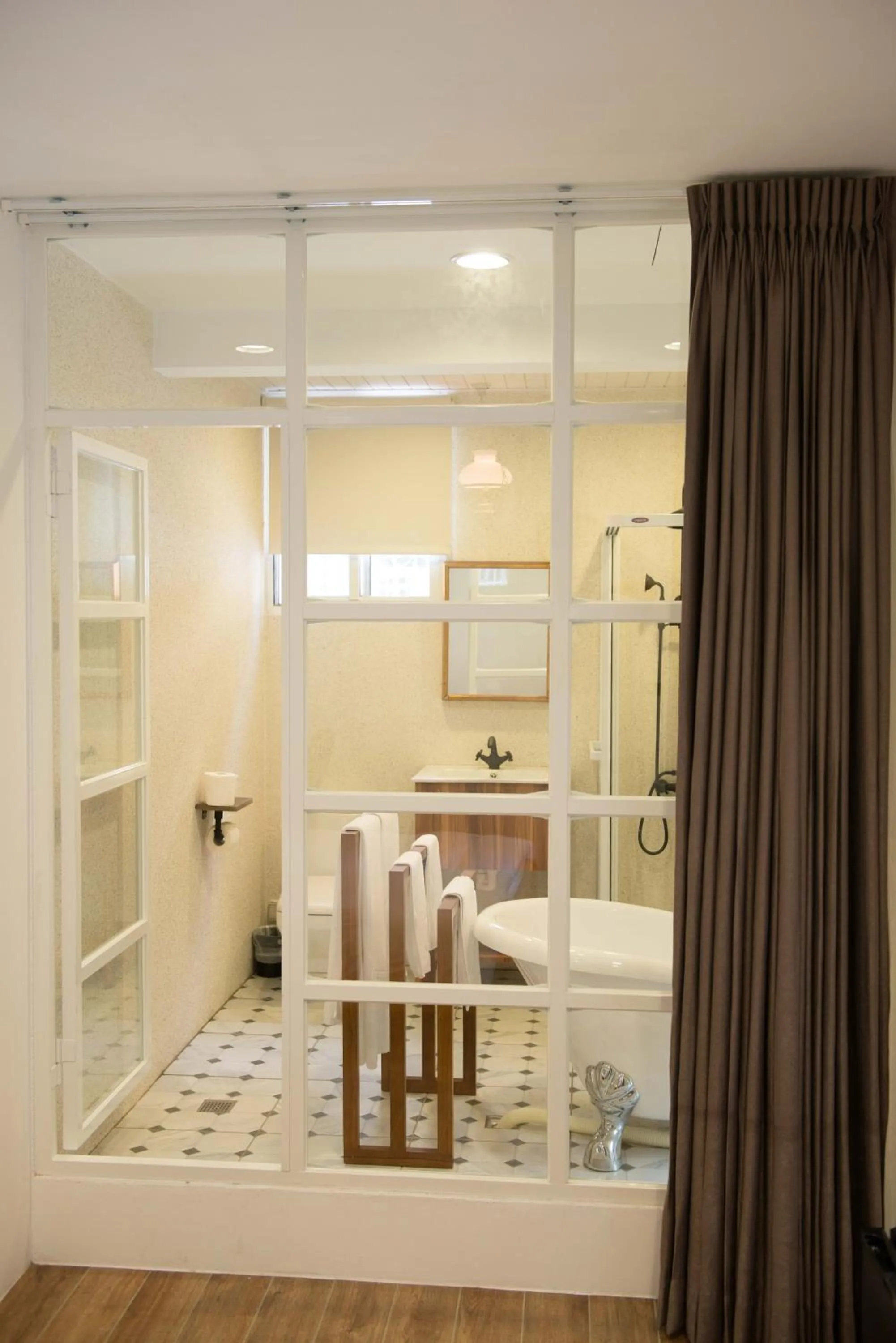 Bathroom in 窩好宅 Stay Nice Home