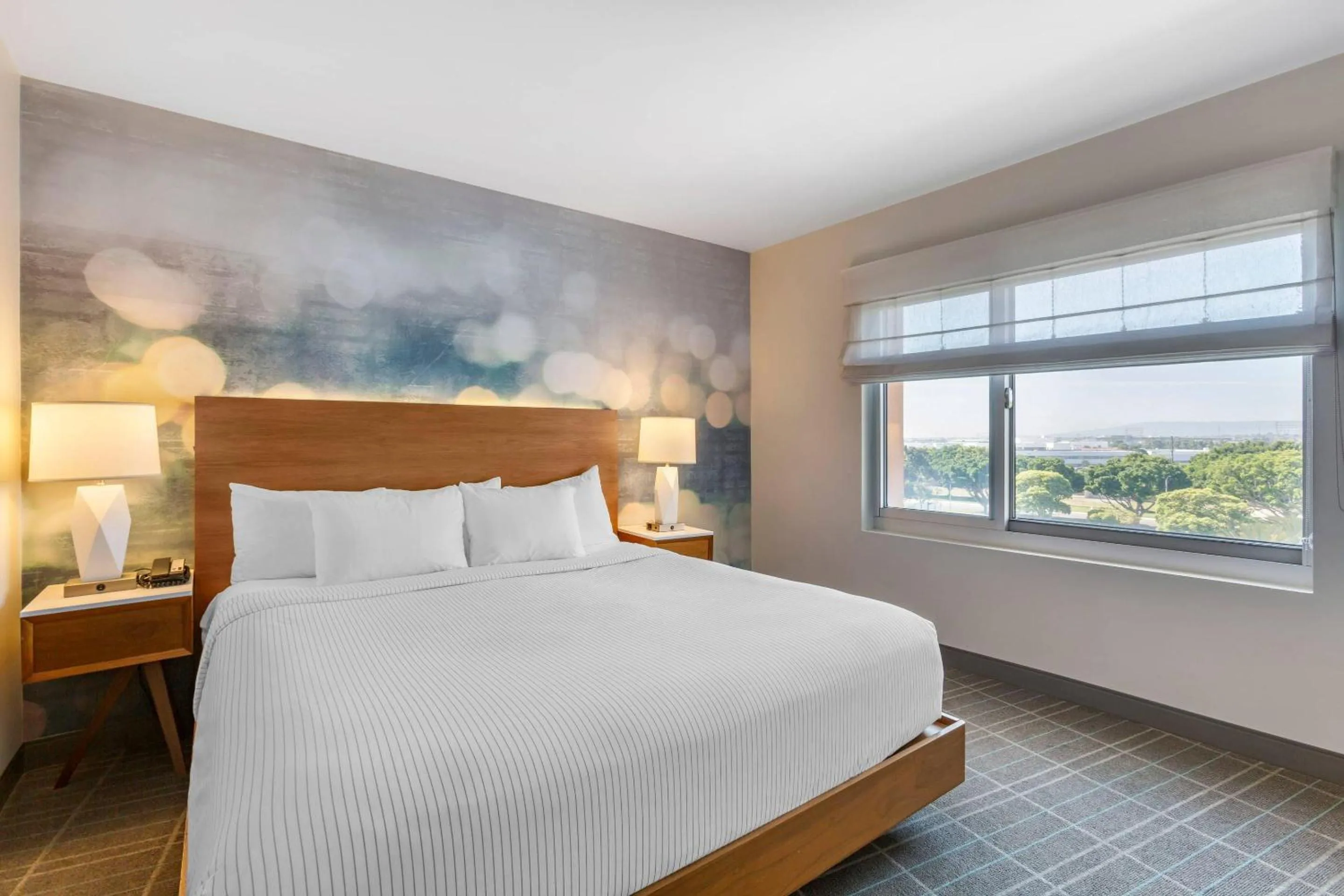 Bedroom, Bed in Cambria Hotel LAX