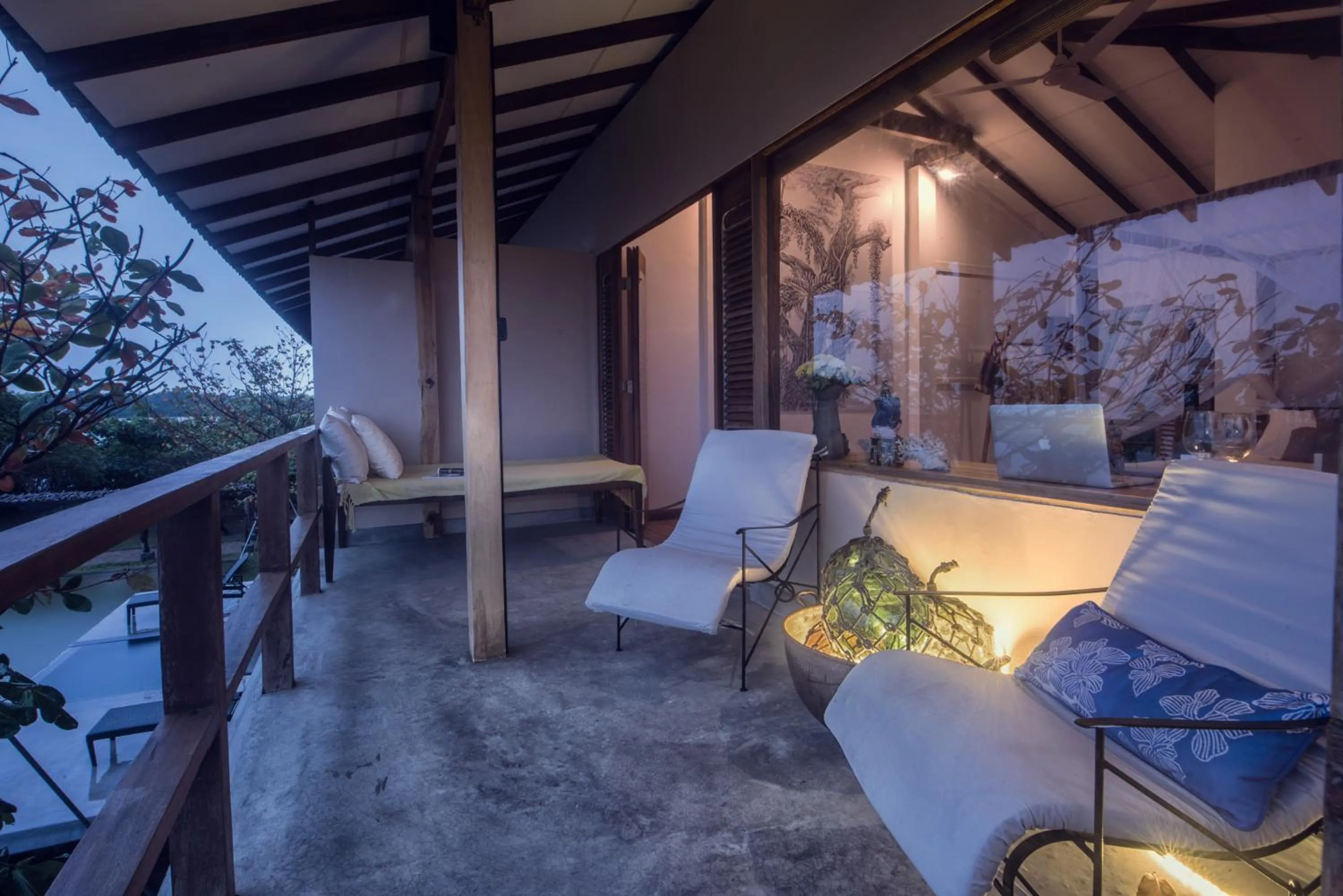 Sea view in C Beyond Nilaveli