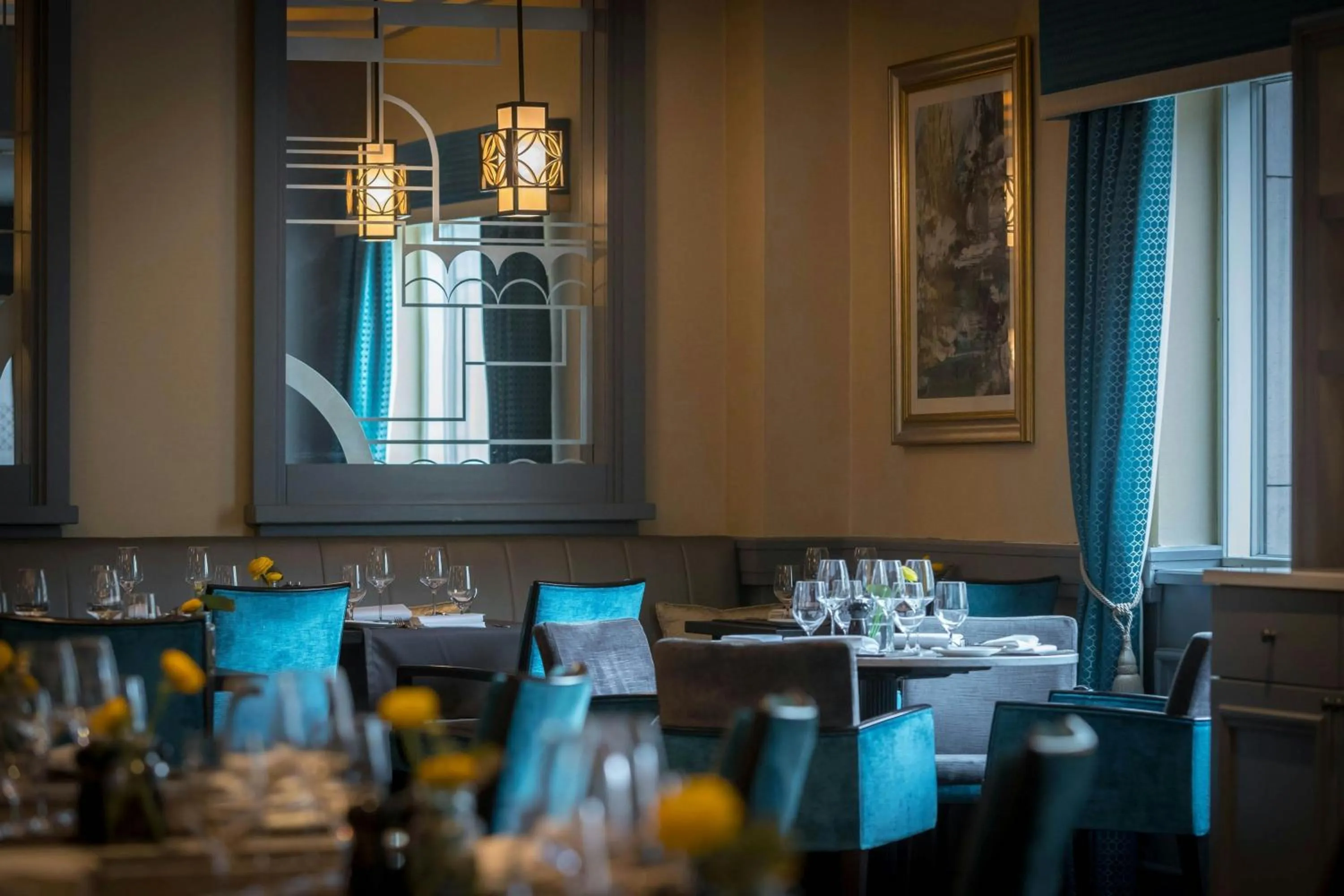 Restaurant/places to eat in The College Green Dublin Hotel, Autograph Collection