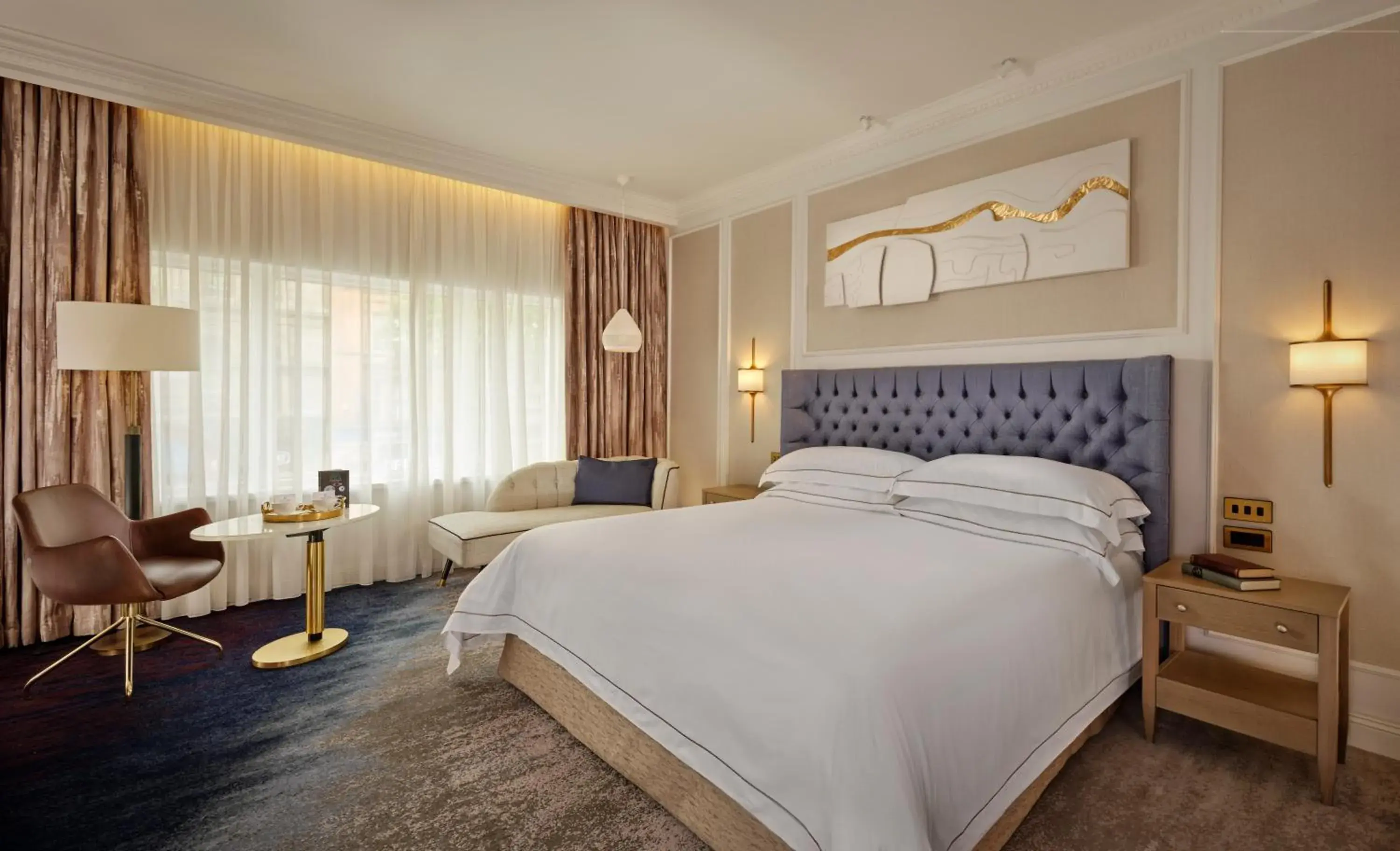 Superior Heritage Deluxe King Room with City View in The College Green Dublin Hotel, Autograph Collection Superior Heritage Deluxe King Room with City View in The College Green Dublin Hotel, Autograph Collection