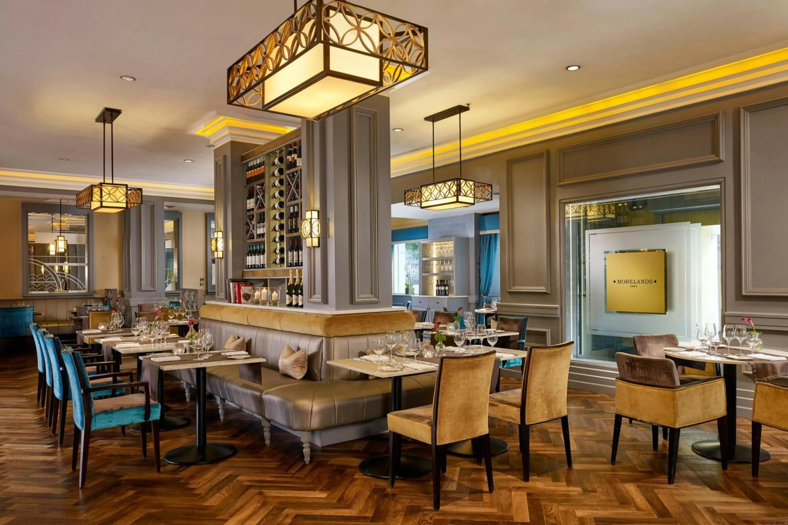 Restaurant/places to eat in The College Green Dublin Hotel, Autograph Collection