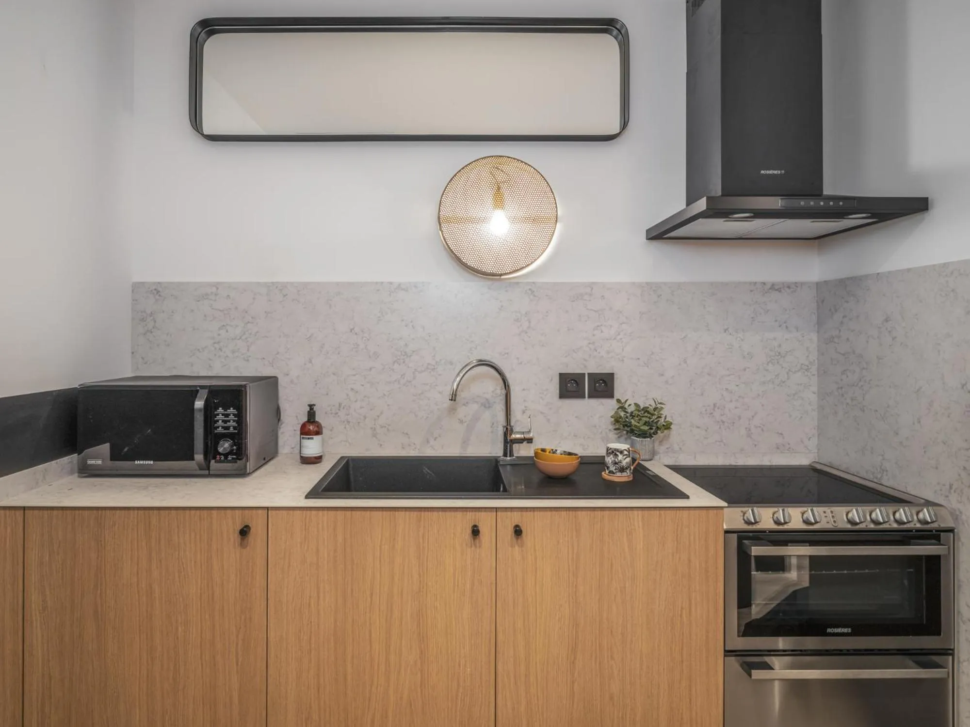 kitchen in Maisons du Monde Hôtel & Suites - Marseille Vieux Port