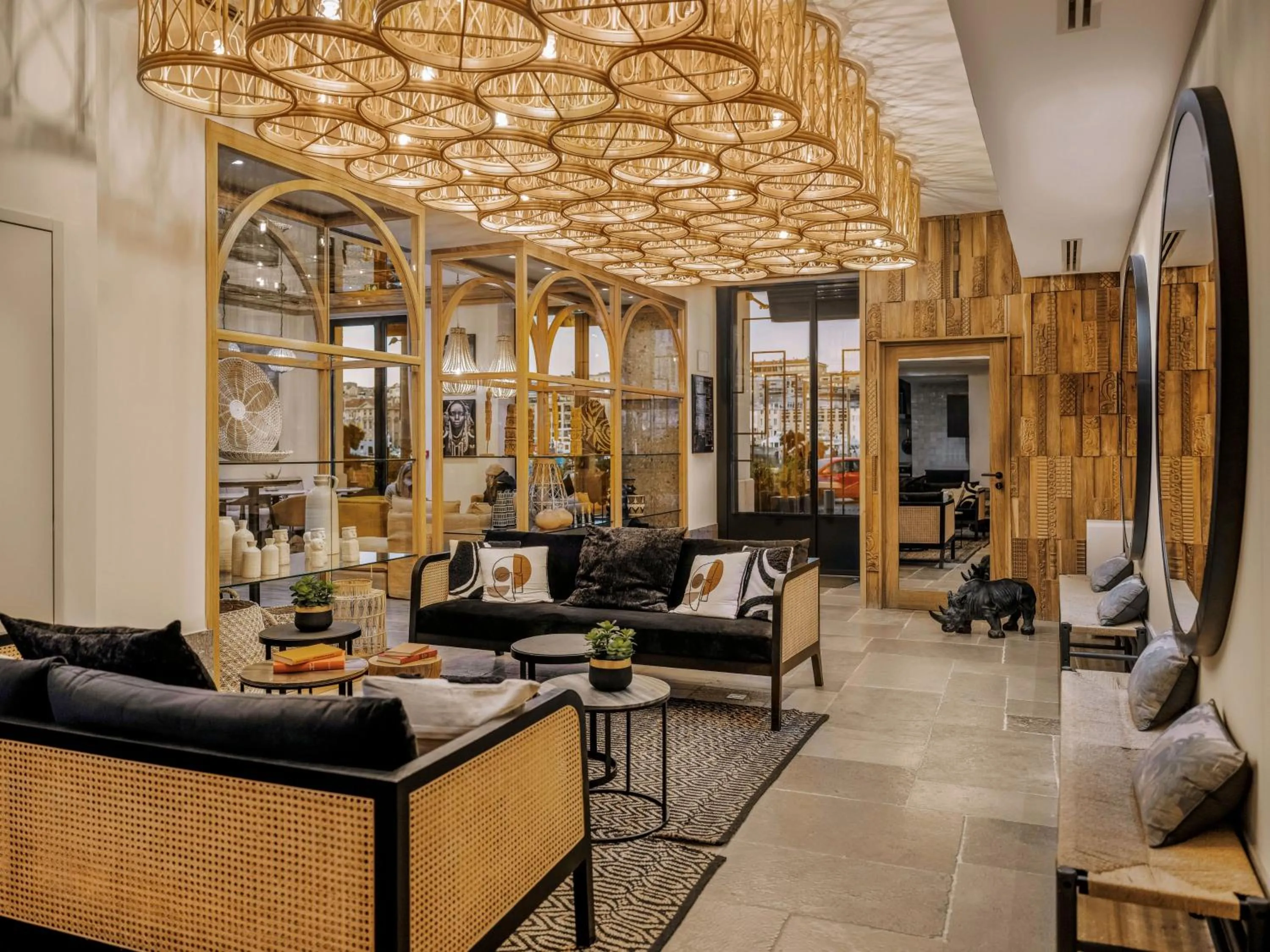 Lobby or reception in Maisons du Monde Hôtel & Suites - Marseille Vieux Port