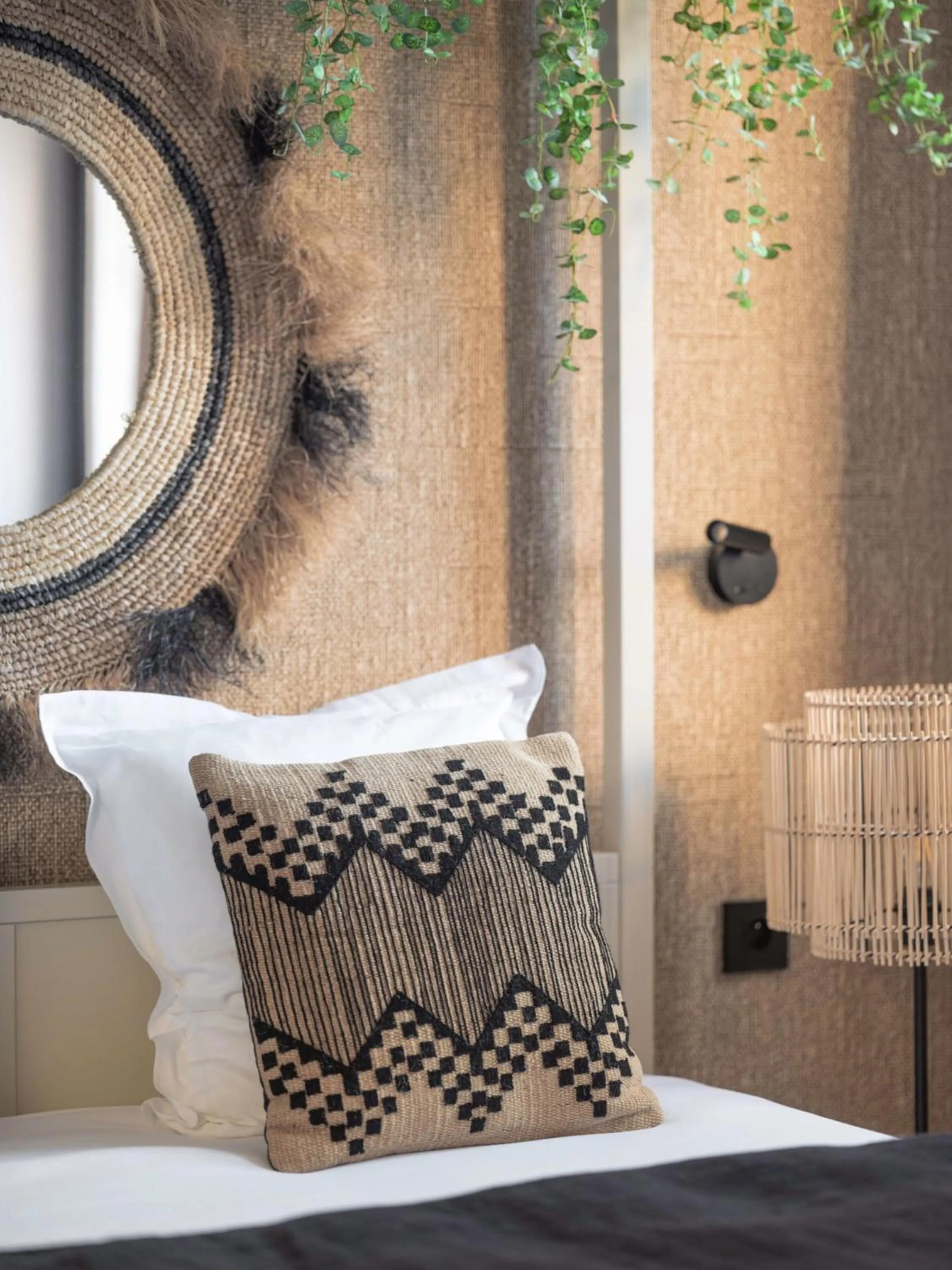 Decorative detail, Bed in Maisons du Monde Hôtel & Suites - Marseille Vieux Port