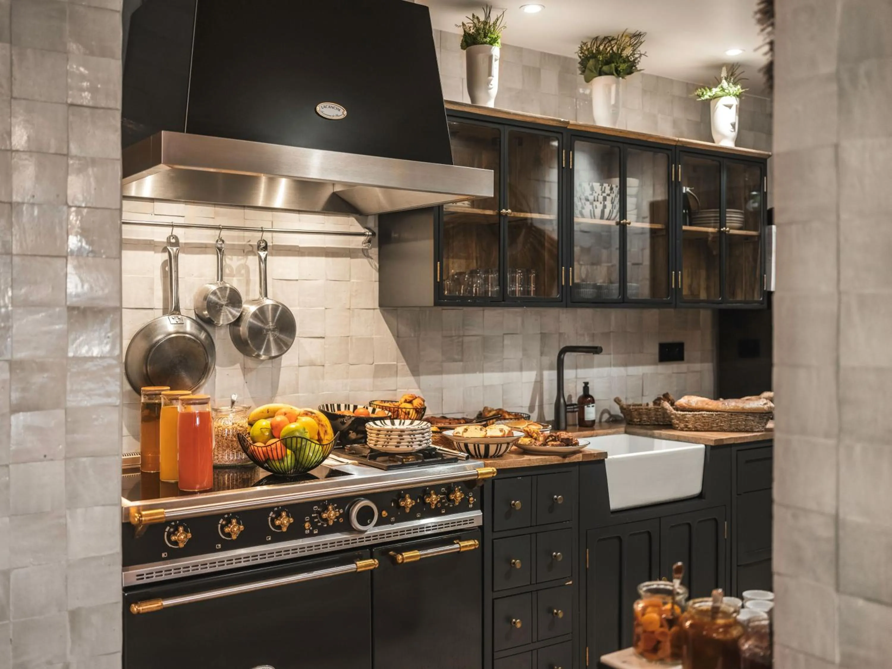 Buffet breakfast in Maisons du Monde Hôtel & Suites - Marseille Vieux Port