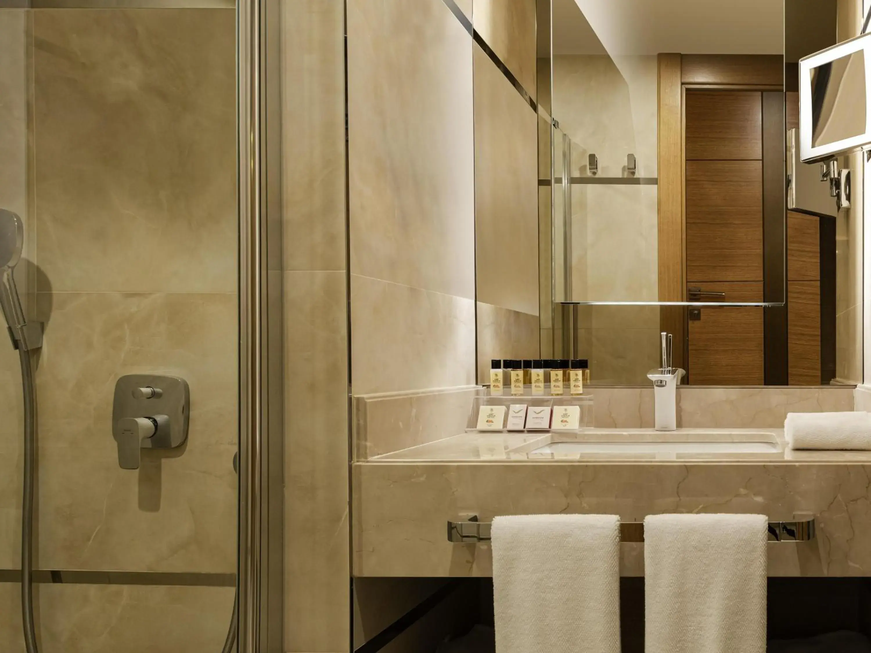 Premium Room in Mövenpick Hotel & Thermal Spa Bursa Premium Room in Mövenpick Hotel & Thermal Spa Bursa