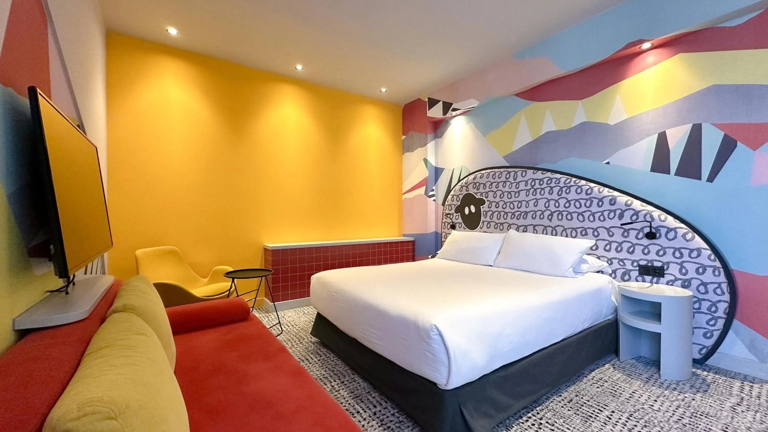 Bed in ibis Styles Tbilisi Center