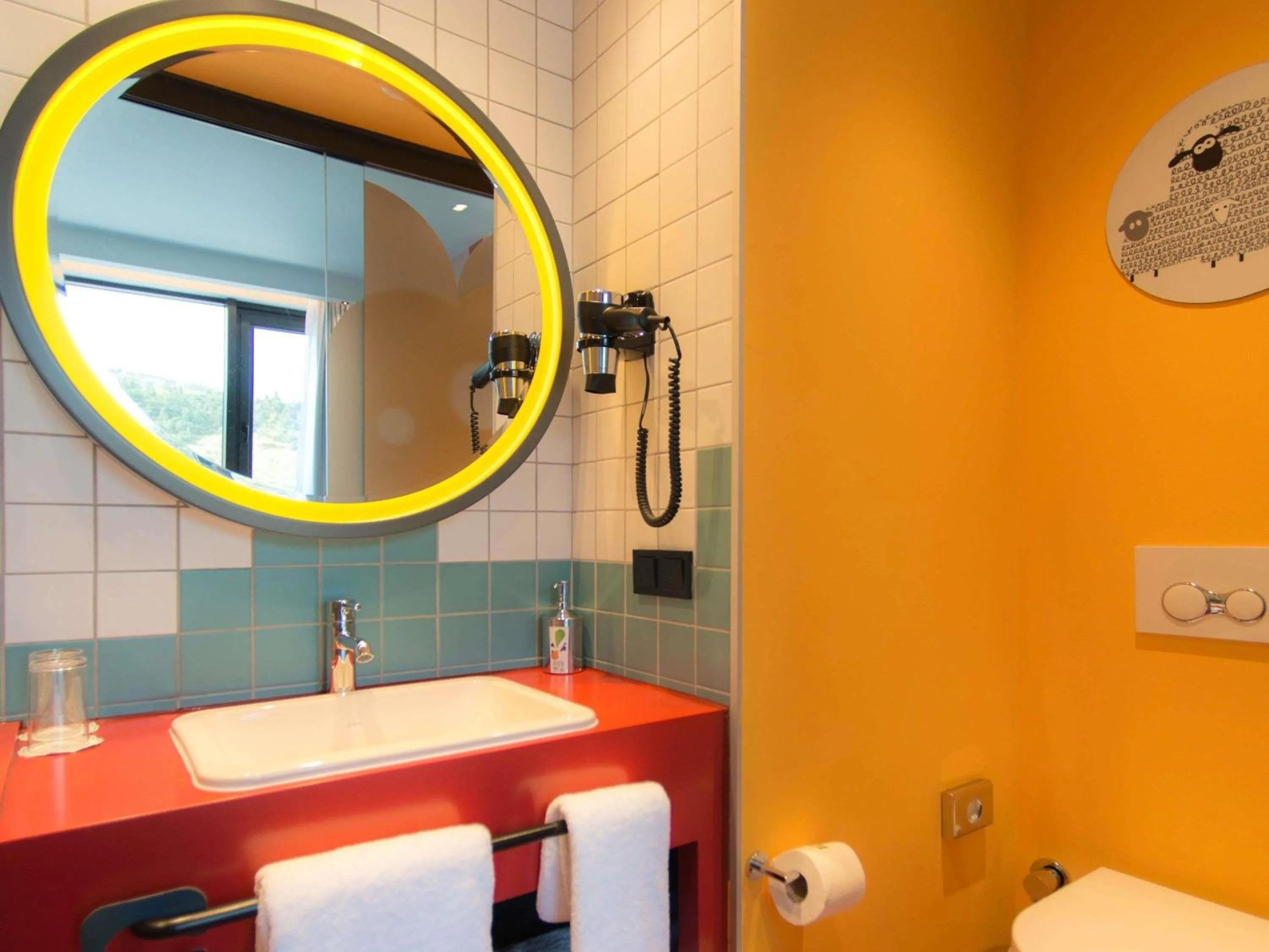 Suite in ibis Styles Tbilisi Center