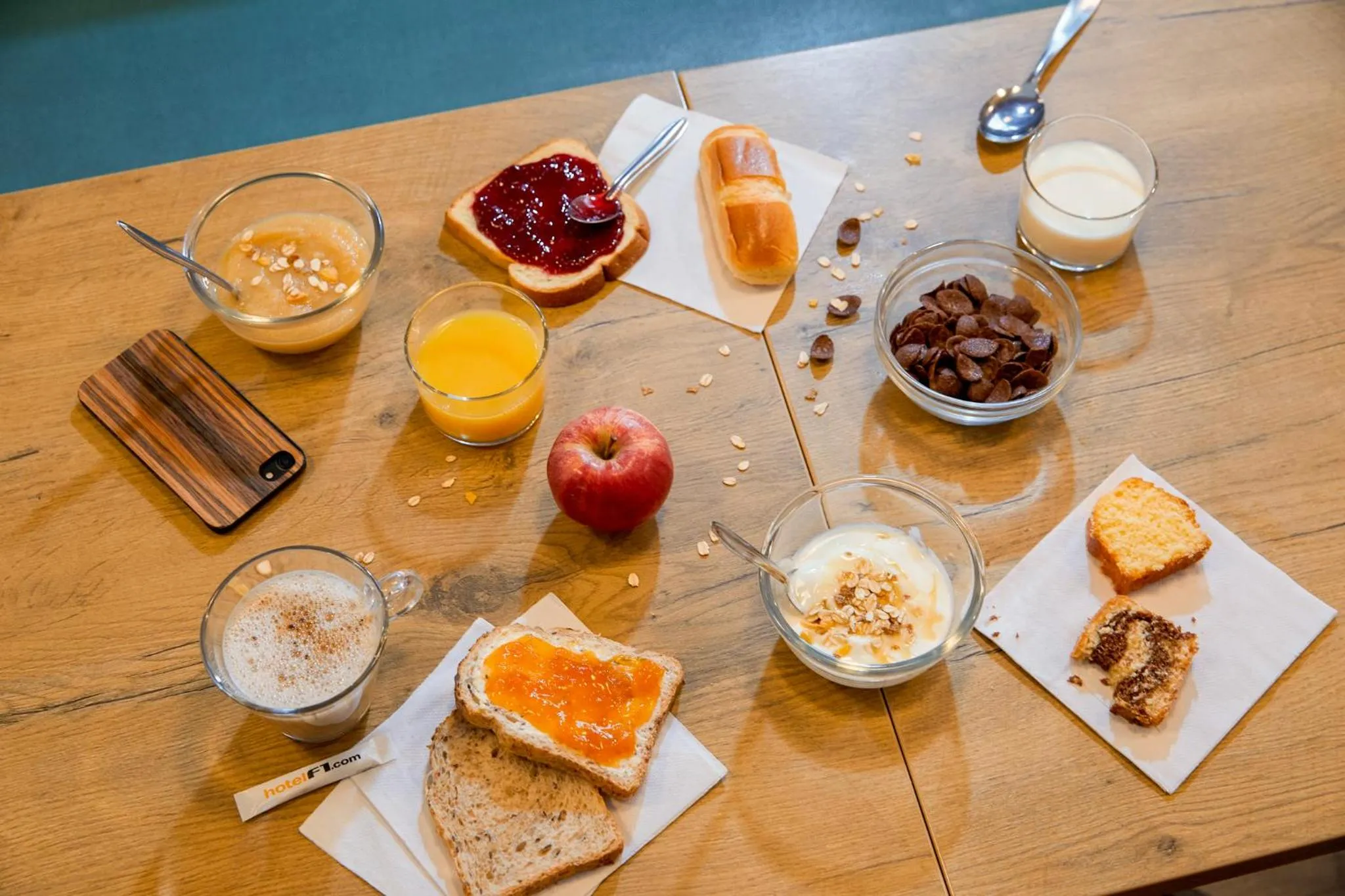 Breakfast in hotelF1 Calais Coquelles