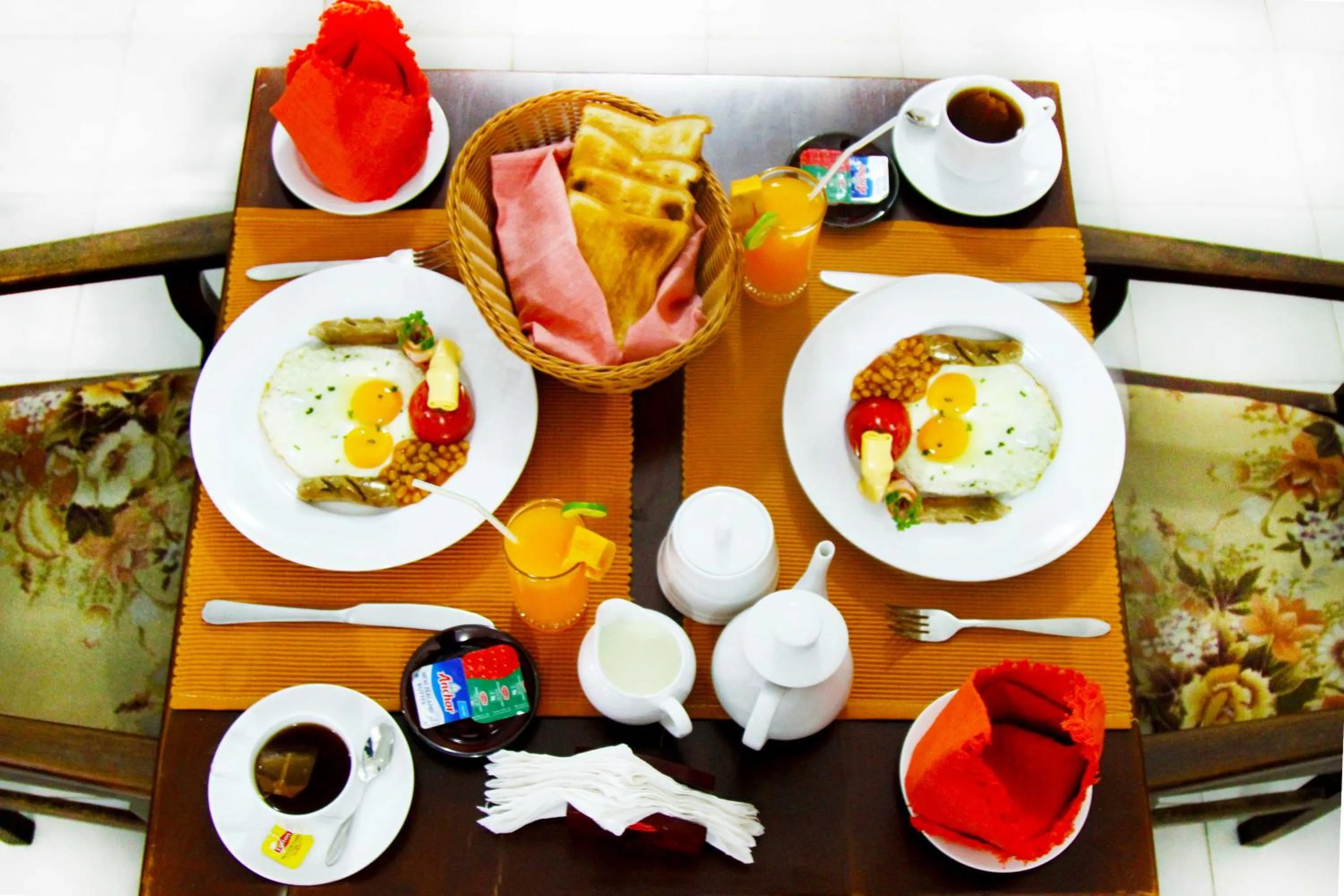 American breakfast in Colombo Residency