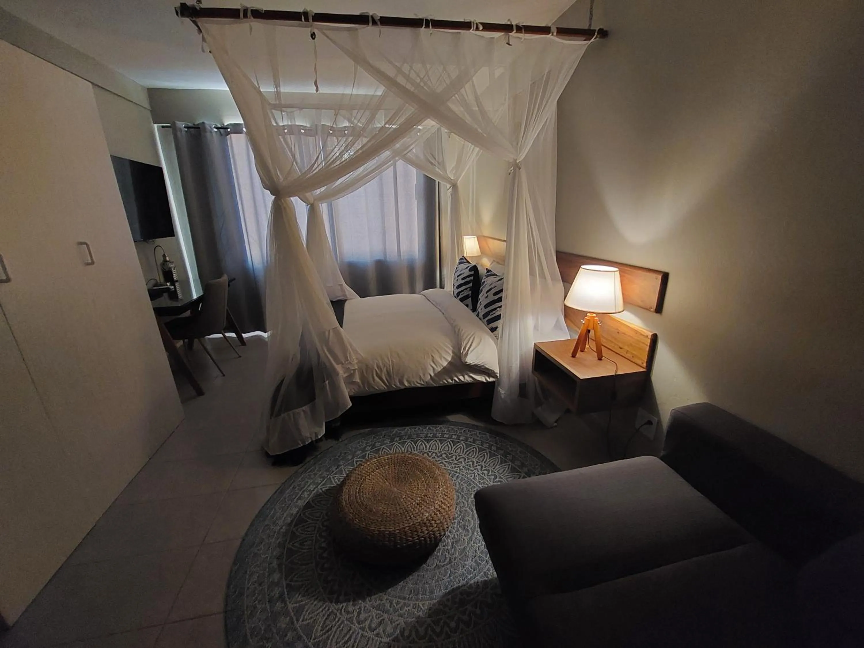 Bed in Sundown Guest House Maputo