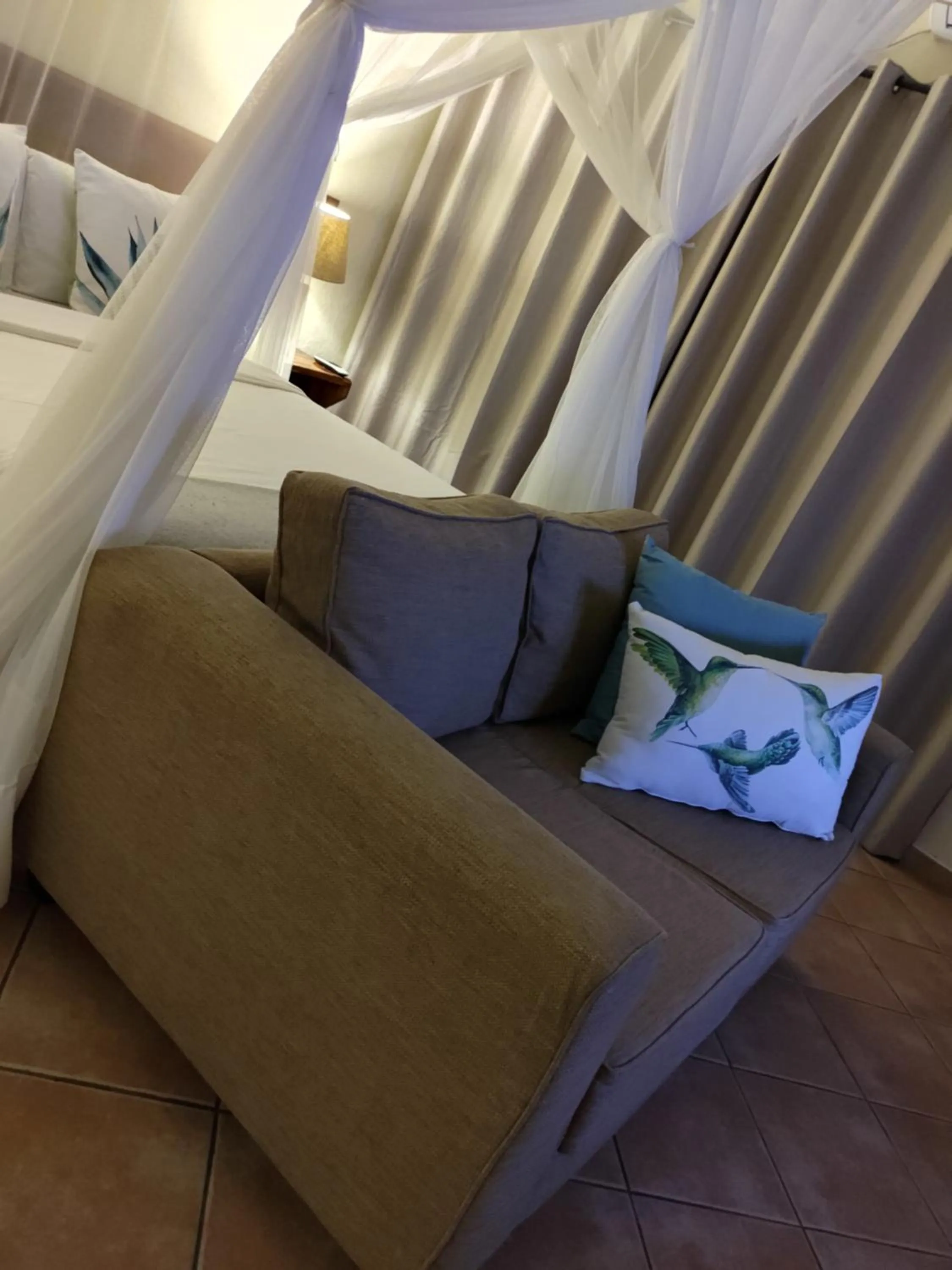 Bed in Sundown Guest House Maputo