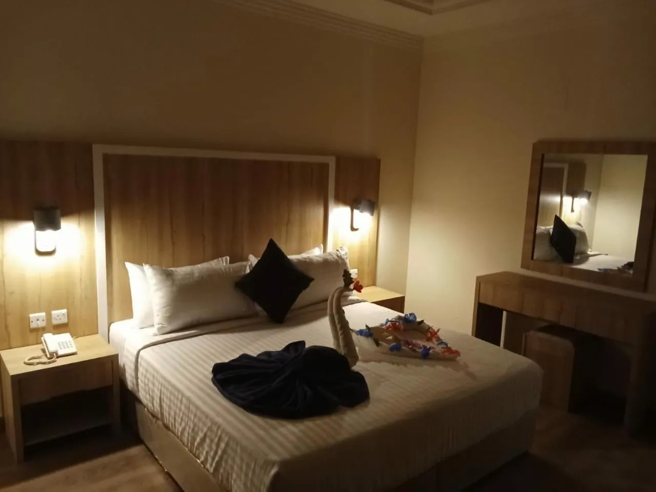 Bedroom, Bed in Towlan Khurais