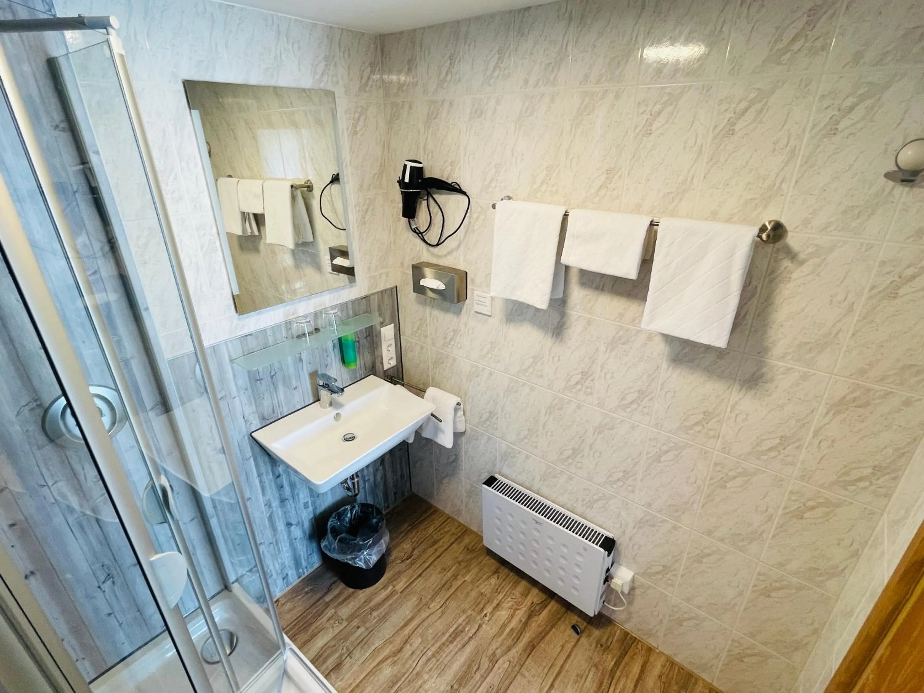 Shower in Landhotel Karin