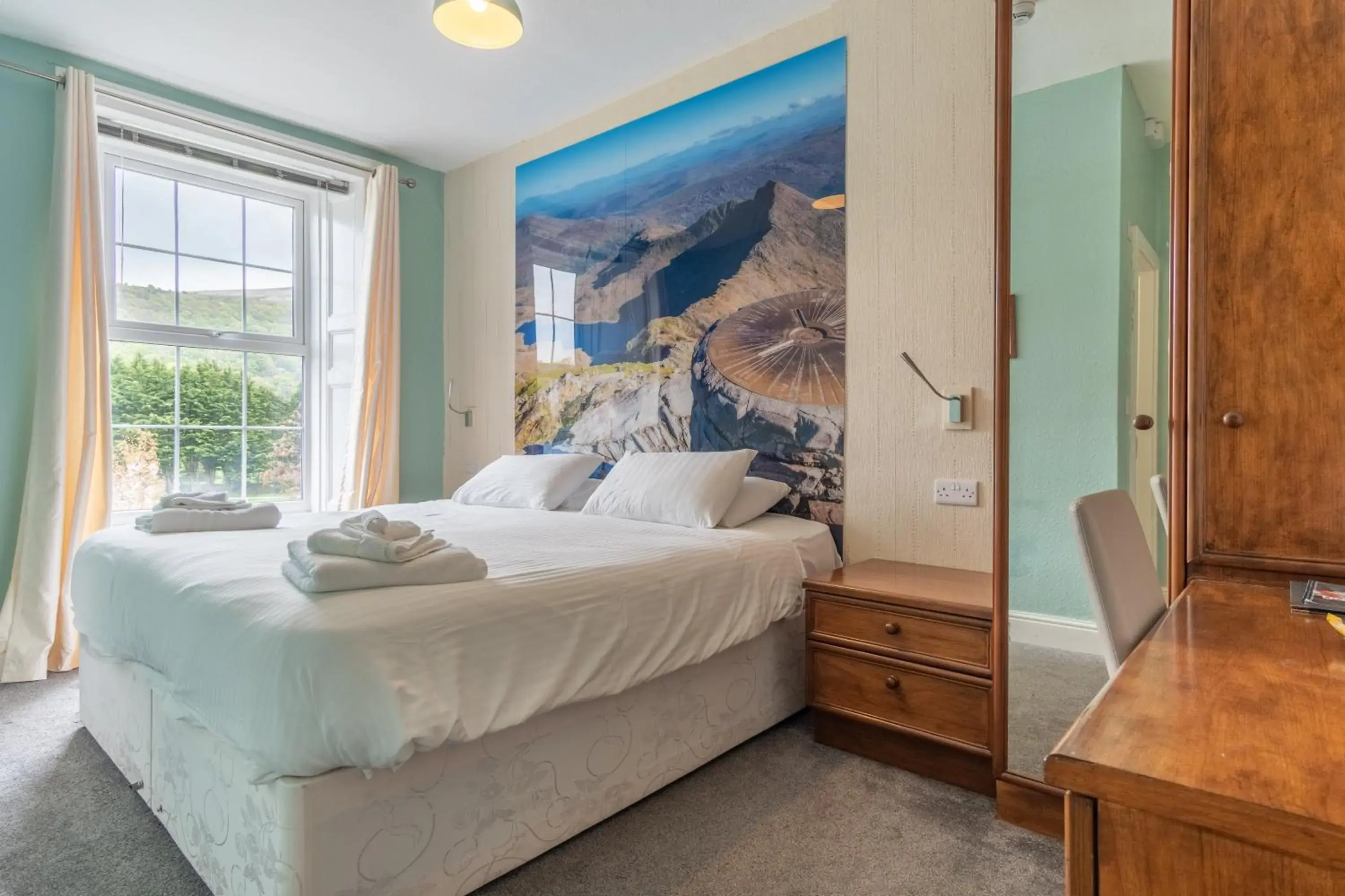 Standard Double or Twin Room in Padarn Hotel Standard Double or Twin Room in Padarn Hotel