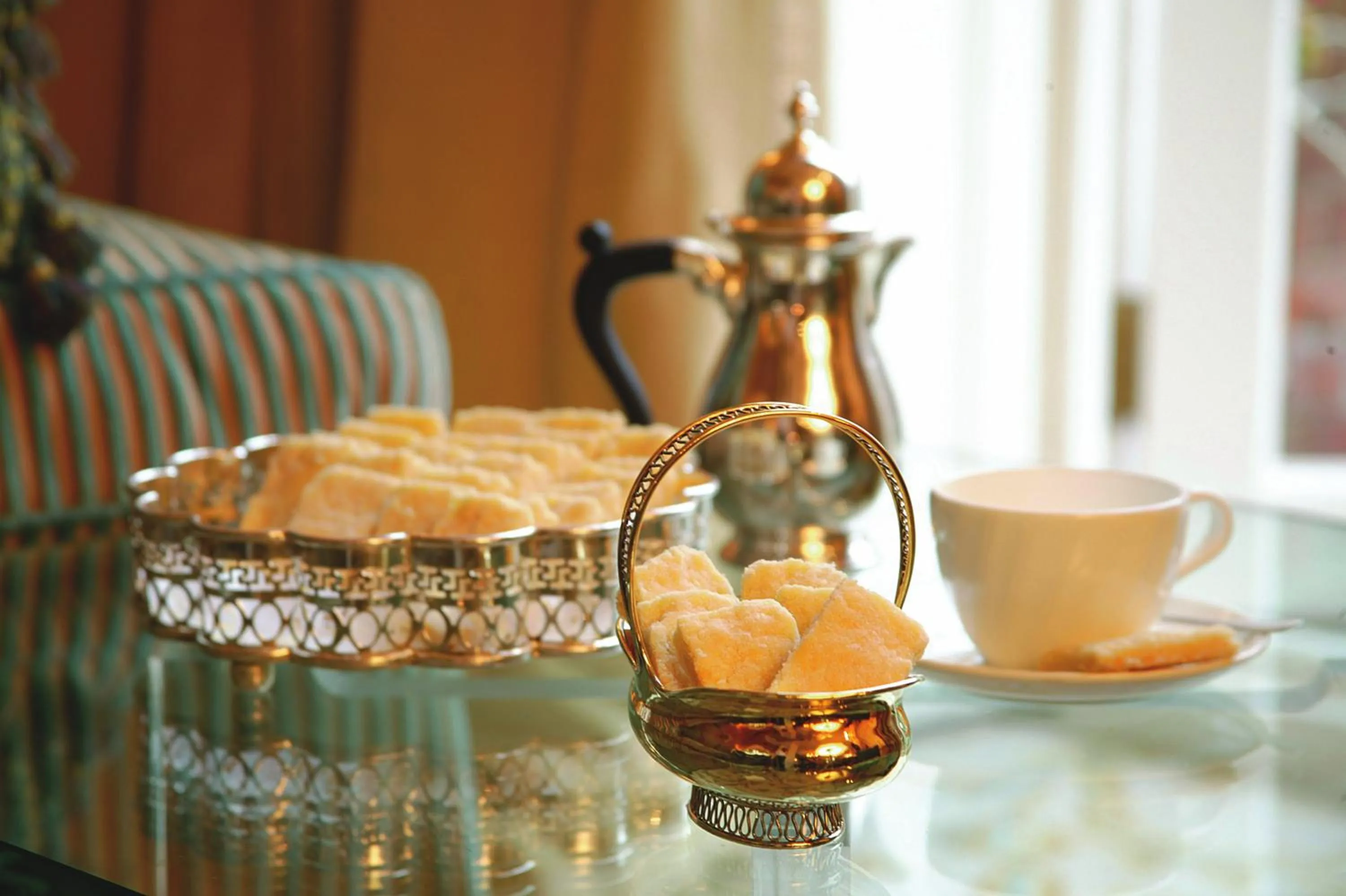 Food and drinks in Summer Lodge Country House Hotel