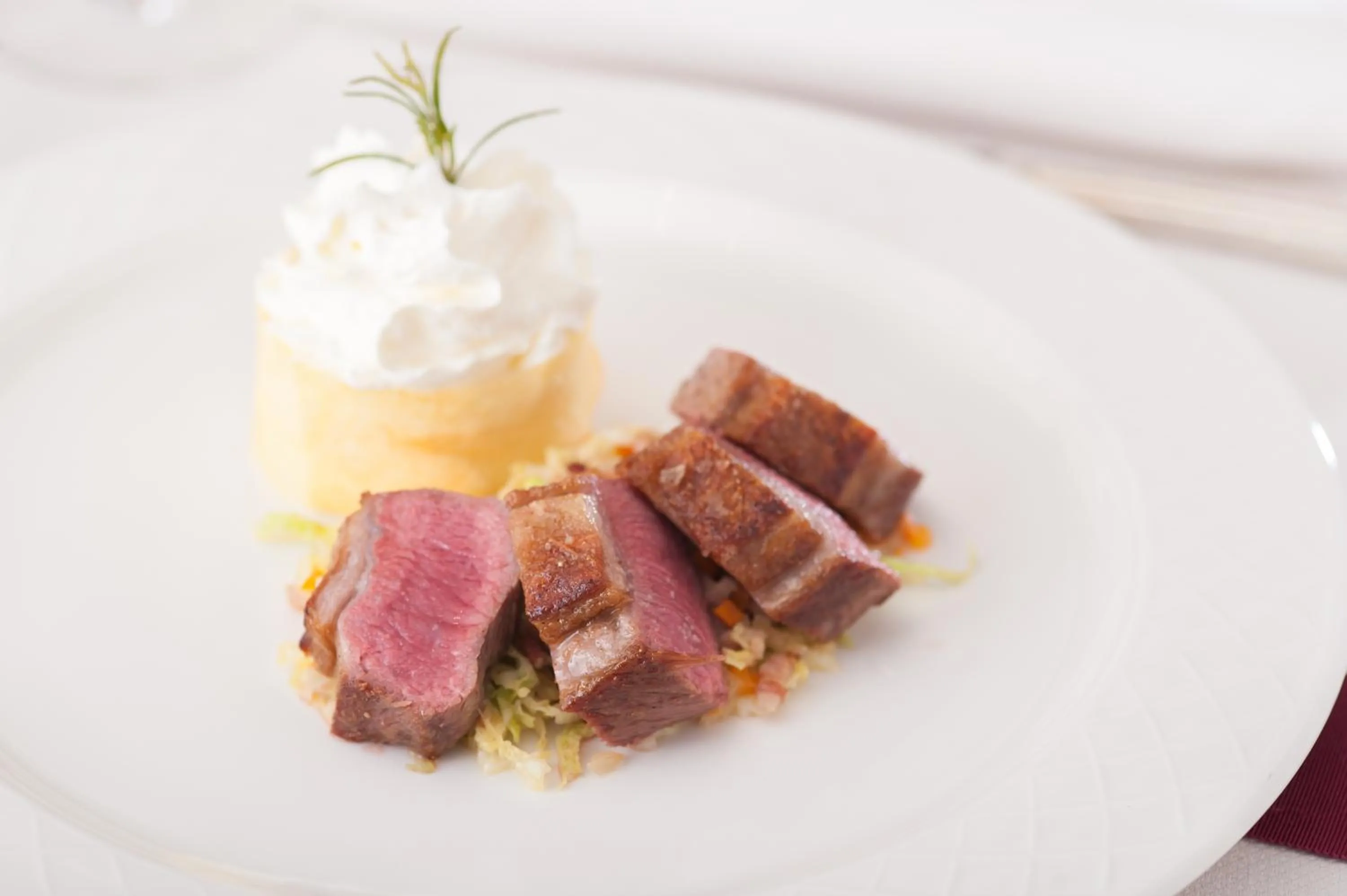 Food and drinks in Summer Lodge Country House Hotel