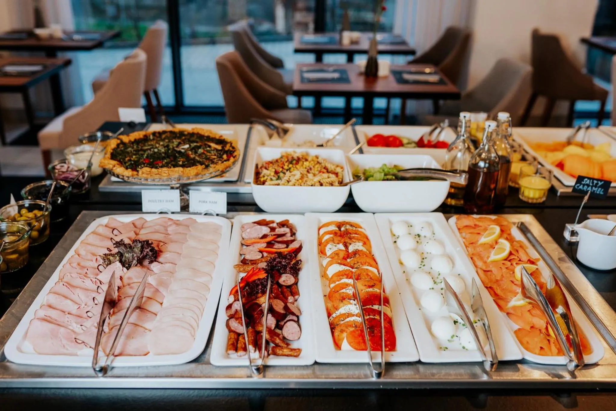 Breakfast in Grand Ascot Hotel