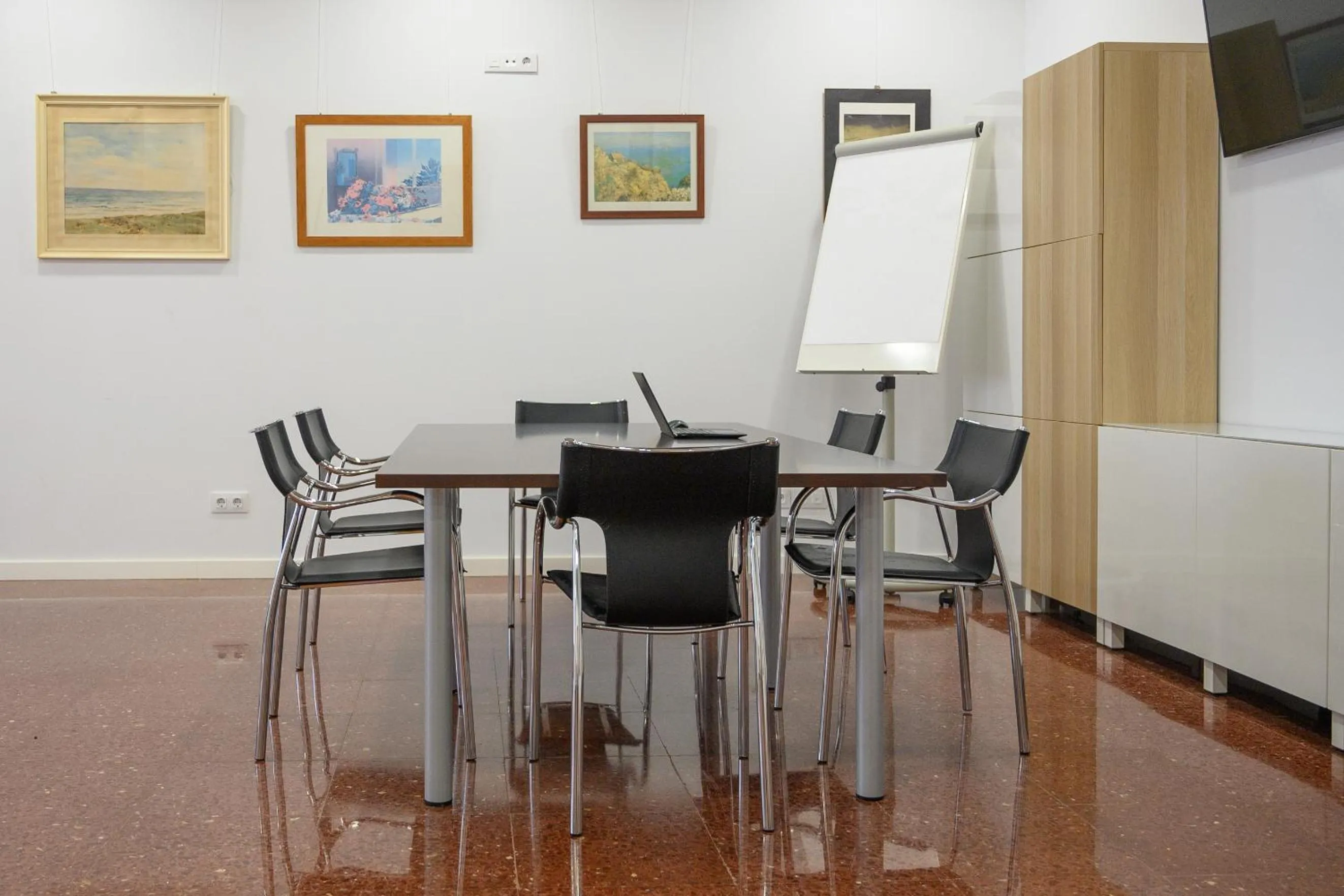 TV and multimedia in Albatros Family