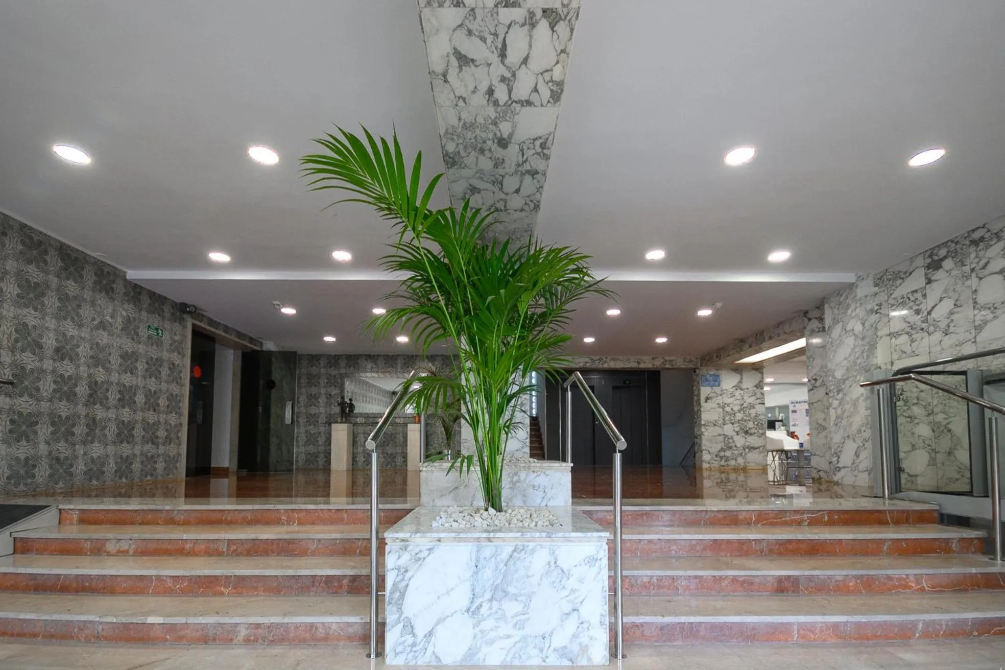 Facade/entrance in Albatros Family