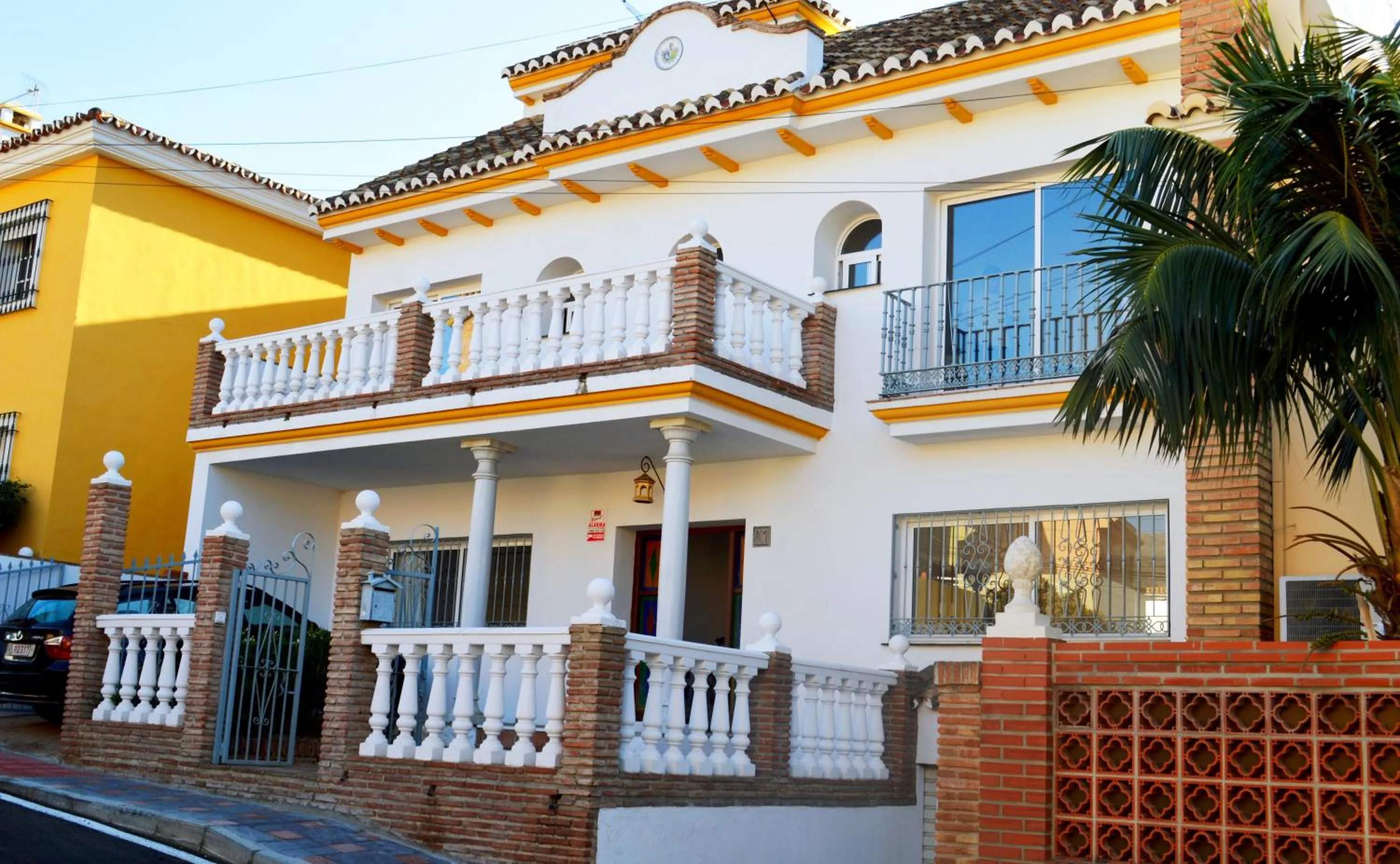 Facade/entrance in B&B Casa AriGiLi