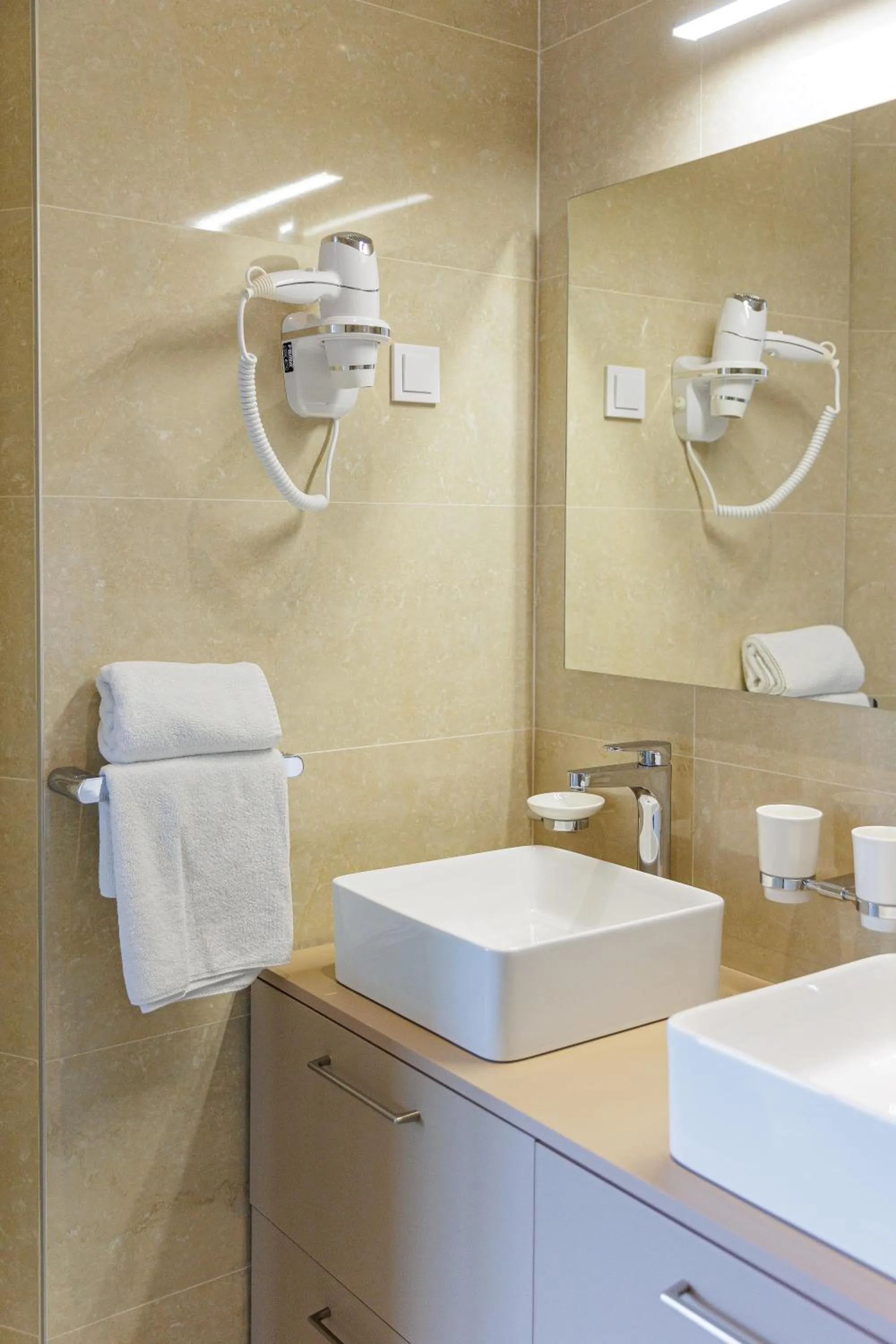 Hotel Kadmo by Aycon