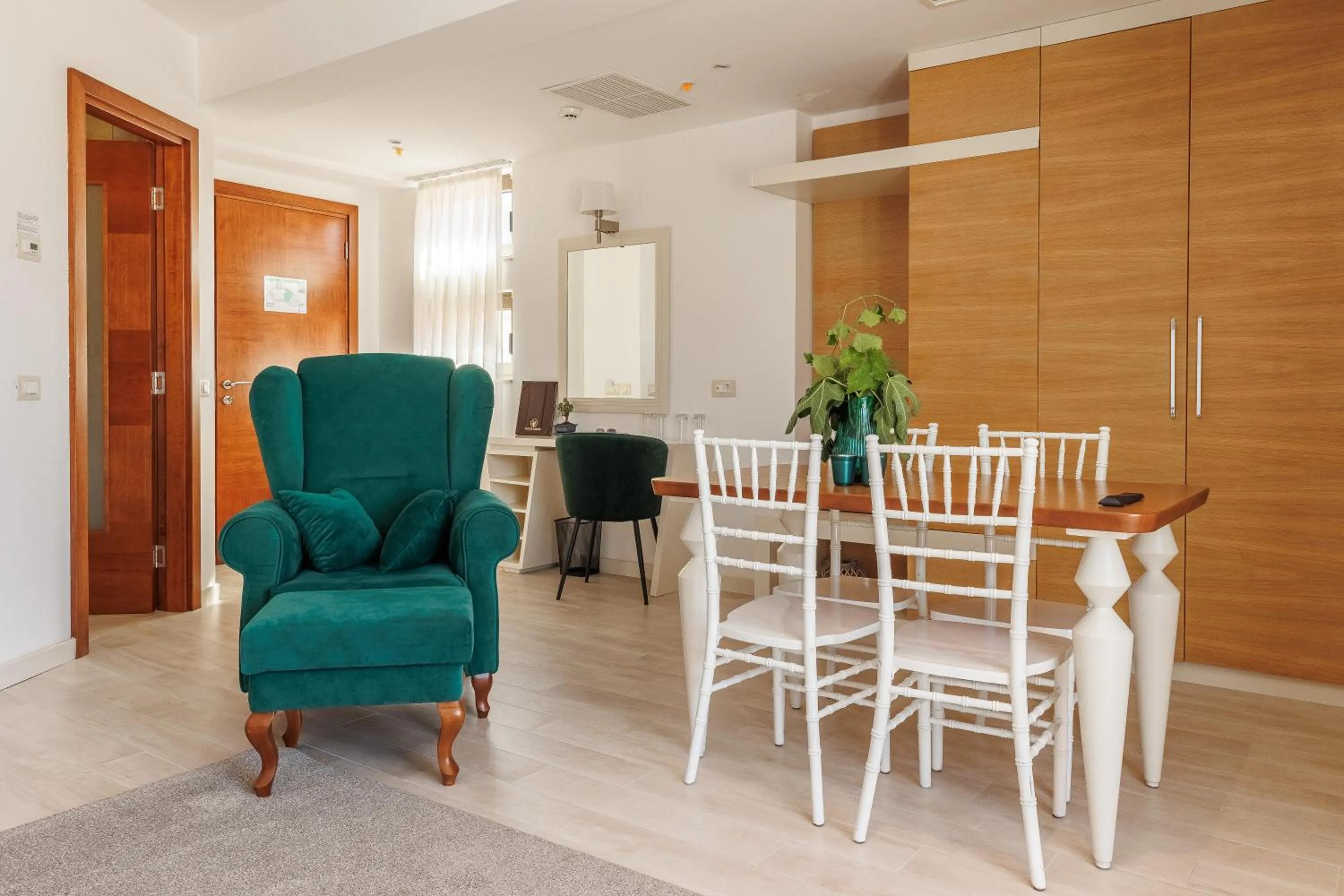 Hotel Kadmo by Aycon