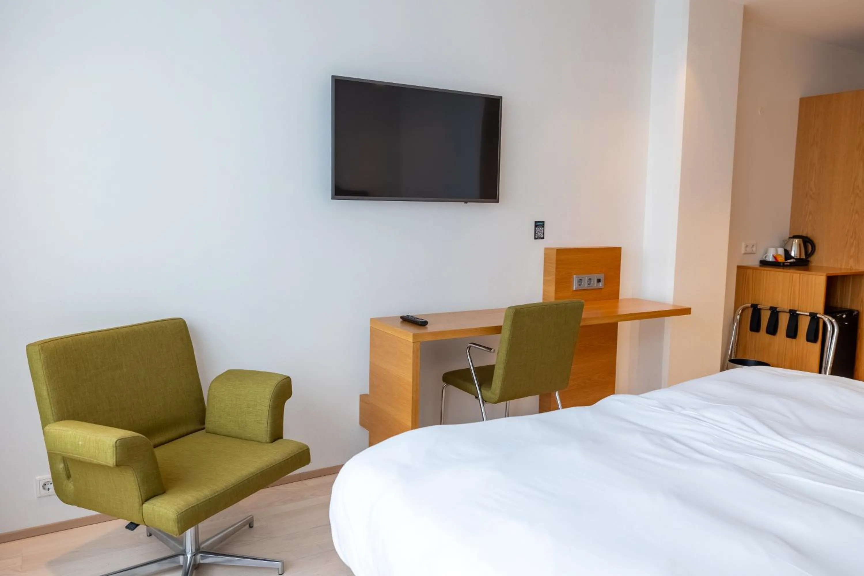 Photo of the whole room, Bed in Park Inn by Radisson Reykjavik Keflavík Airport