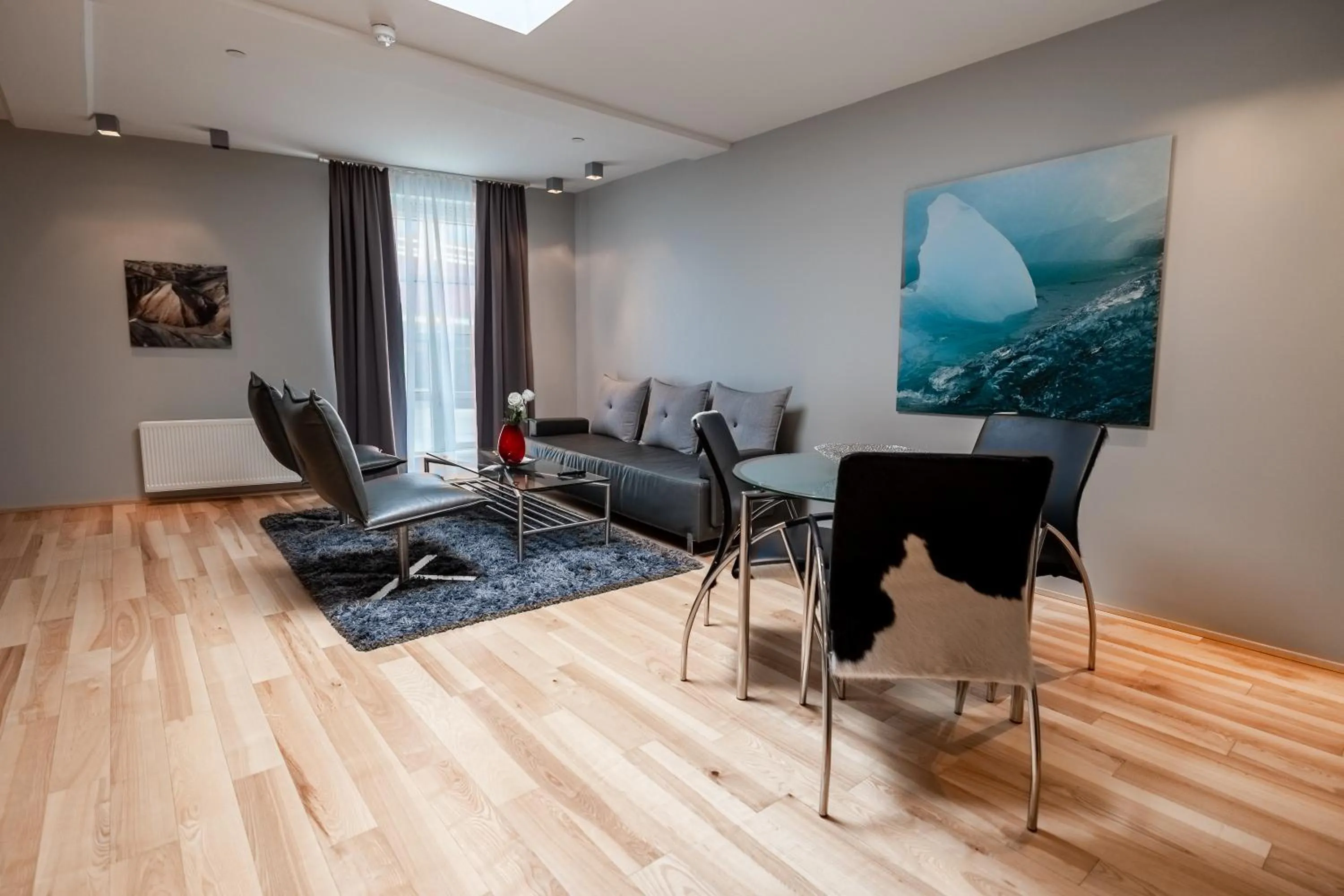 Seating area in Park Inn by Radisson Reykjavik Keflavík Airport