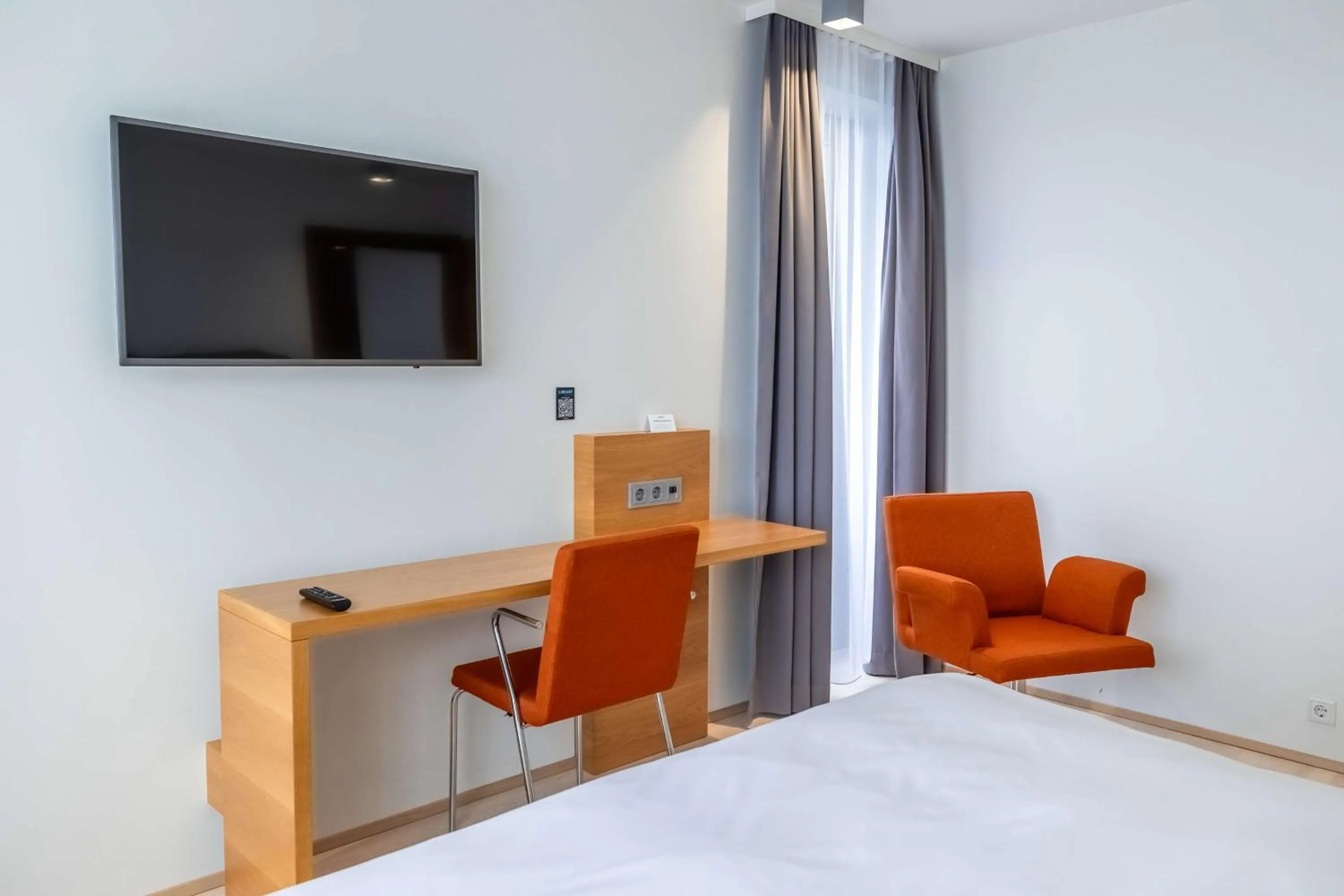 Bedroom, Bed in Park Inn by Radisson Reykjavik Keflavík Airport