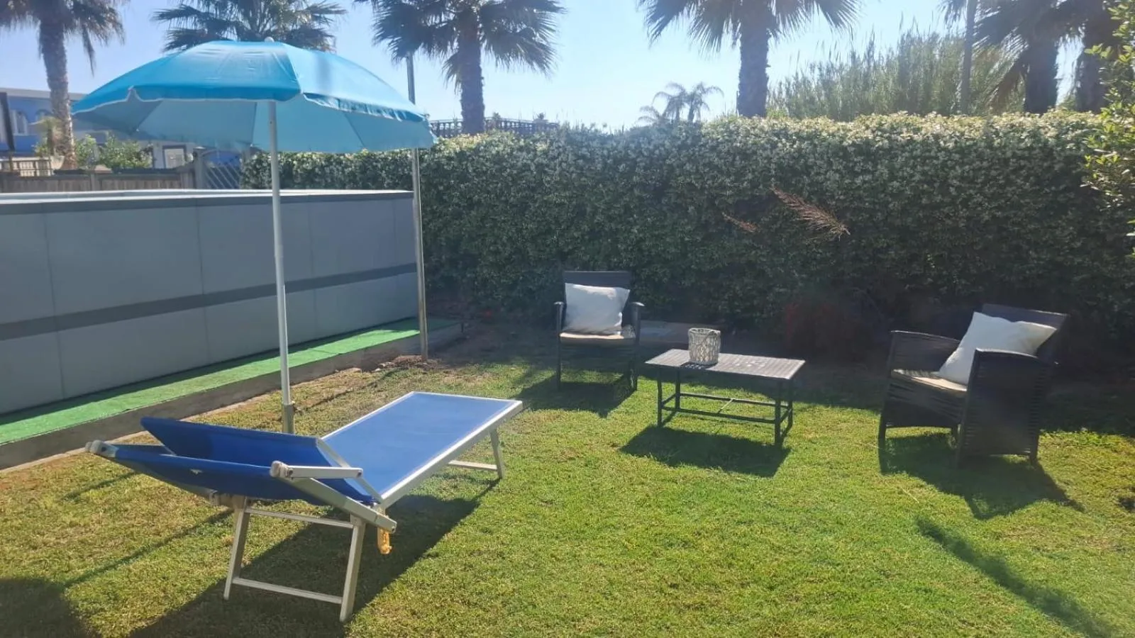 Swimming pool in B&B Oasi al Mare