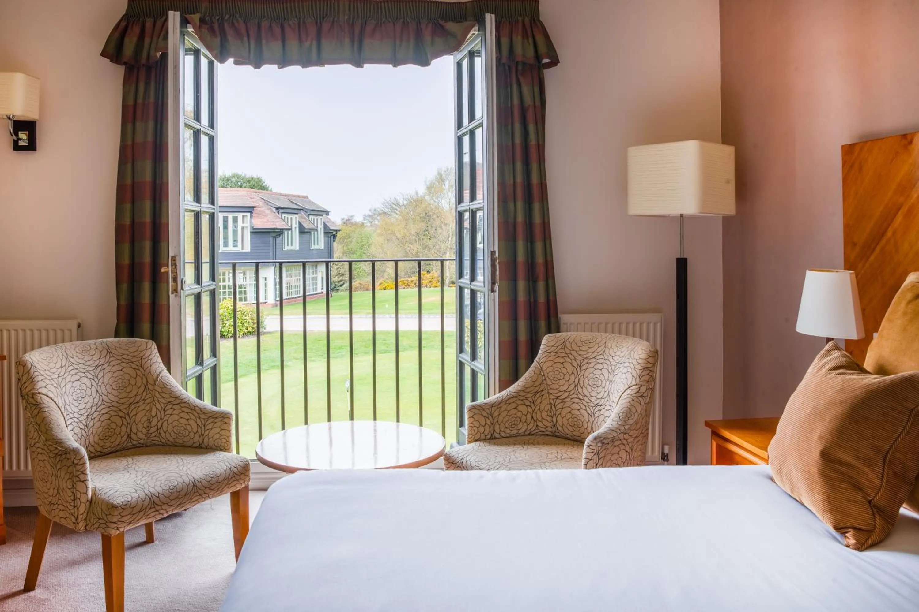 View (from property/room), Bed in Thorpeness Golf Club and Hotel